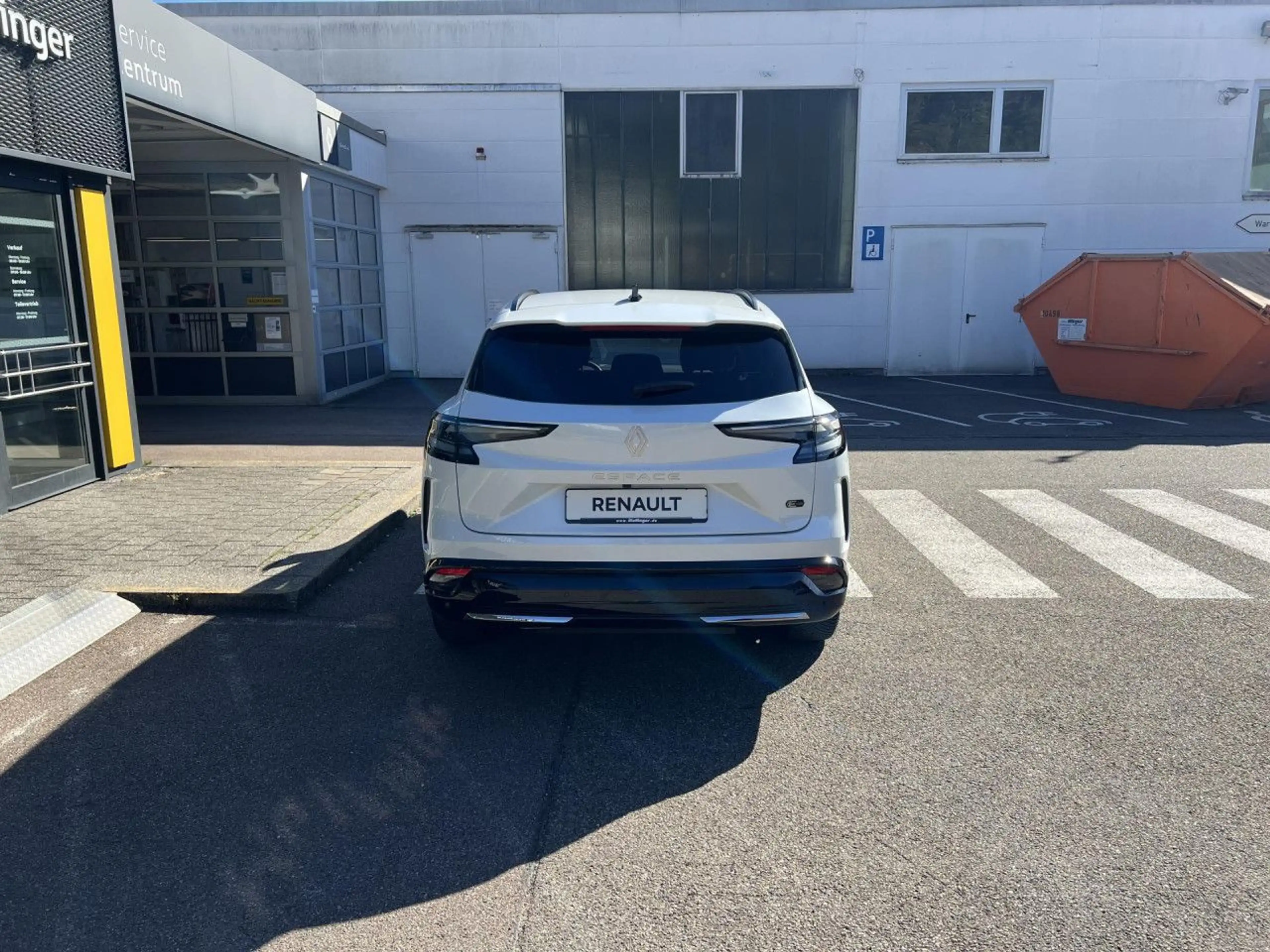 Renault Espace 6 Iconic Full Hybrid E-Tech 200 5-Sitzer — photo 5