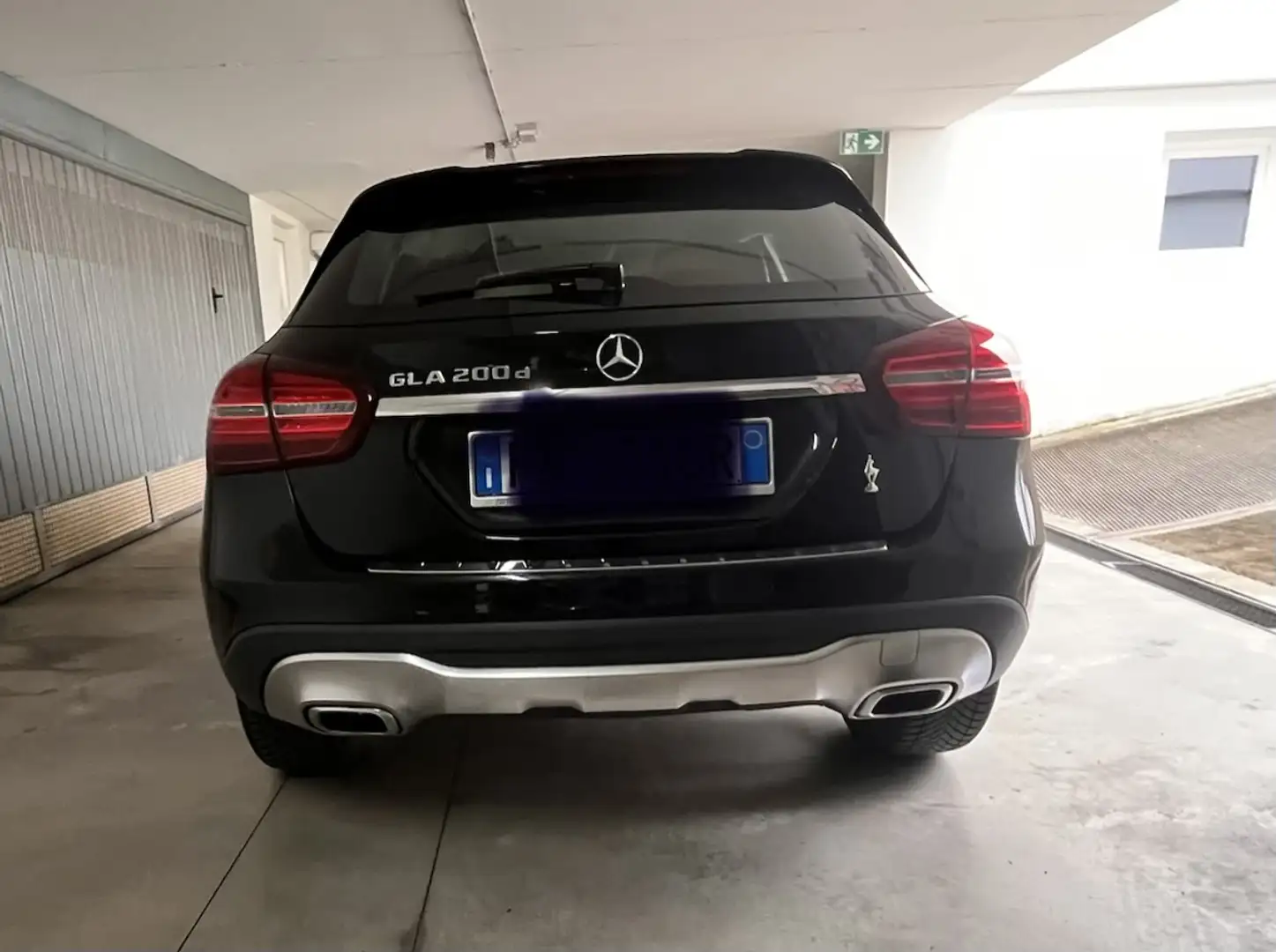Mercedes-Benz GLA 200 d Sport auto Nero - 2