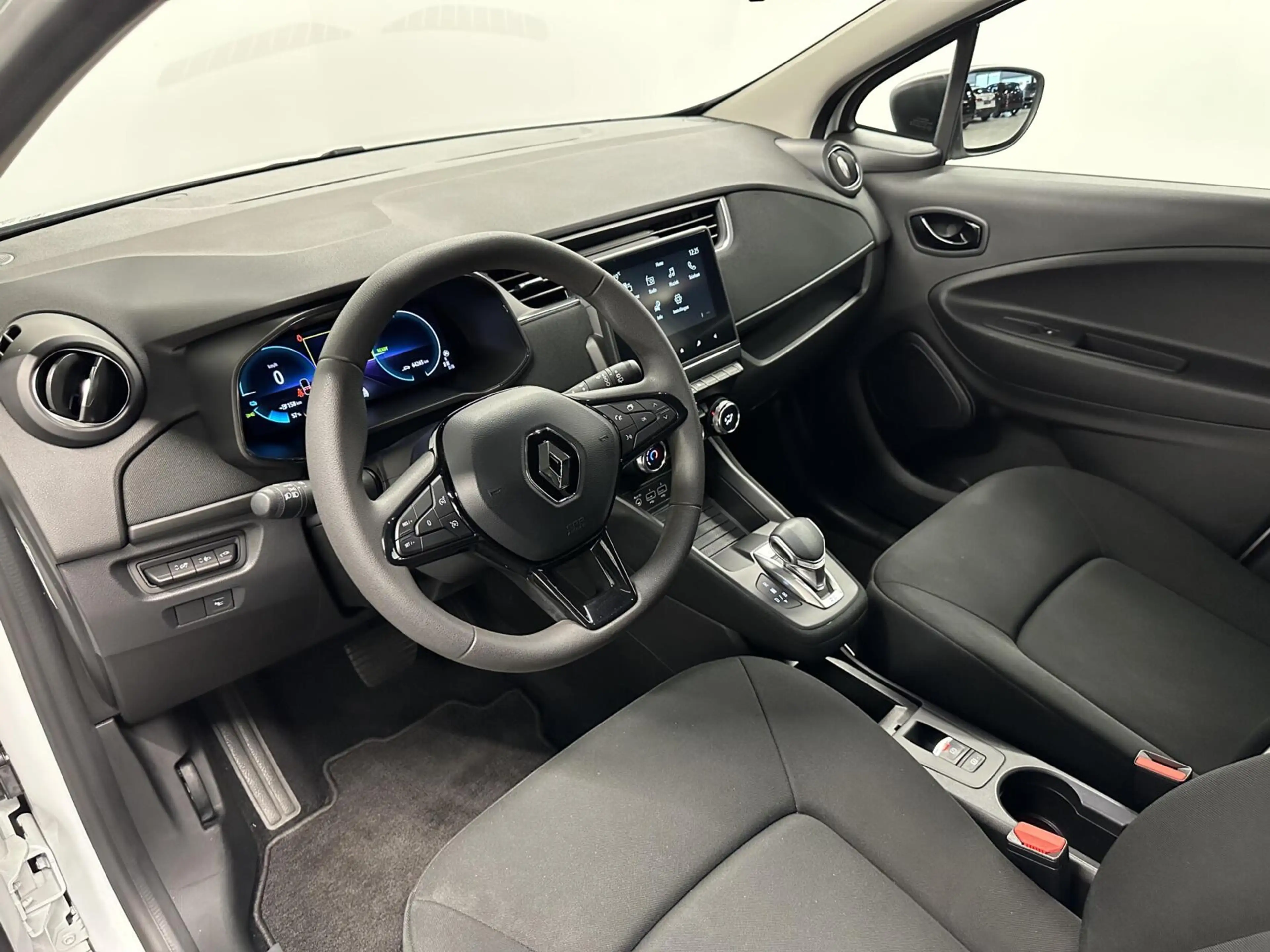 Renault ZOE R110 Life 52 kWh CARPLAY NAVI CRUISE KOOP ACCU. — photo 15
