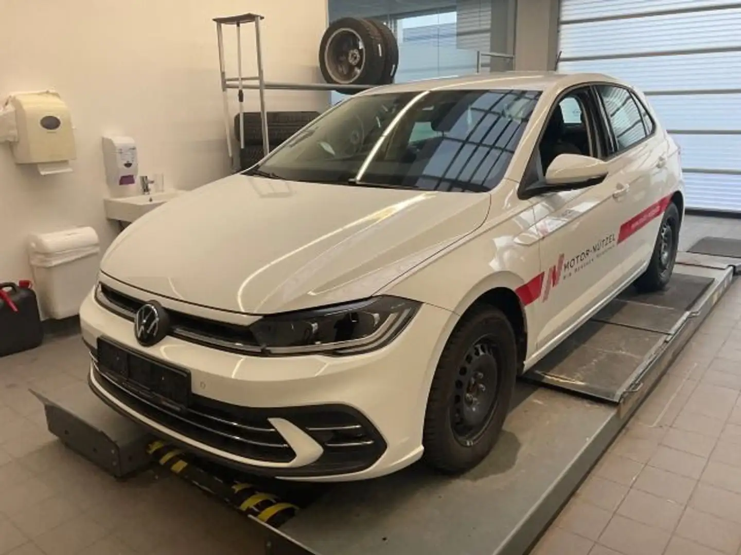 Volkswagen Polo 1.0TSI DSG STYLE MATRIX+NAV+APP+ACC+SHZ+PDC Weiß - 2