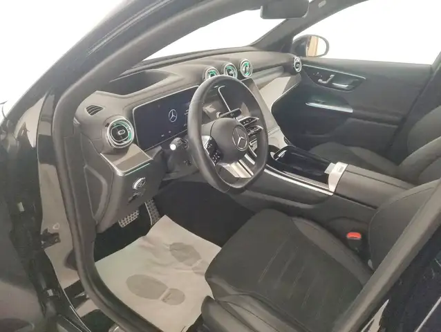 Mercedes-Benz 300 view 6