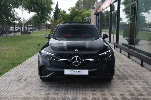 Mercedes-Benz GLC view 2