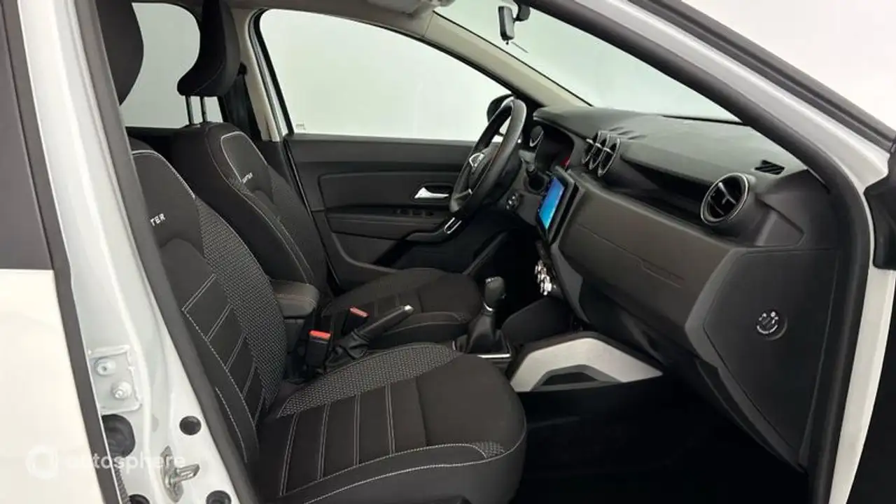 Dacia Duster — photo 15