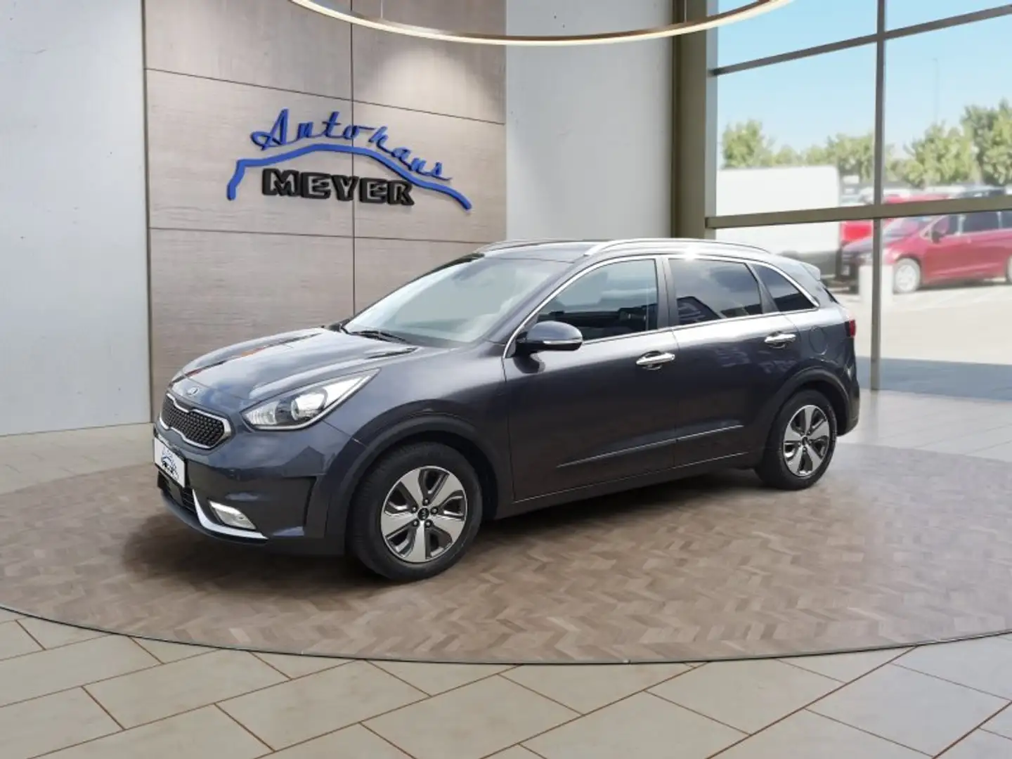 Kia Niro 1.6 Hybrid Vision T-Leder Navi Xenon WP Kamera Grijs - 1