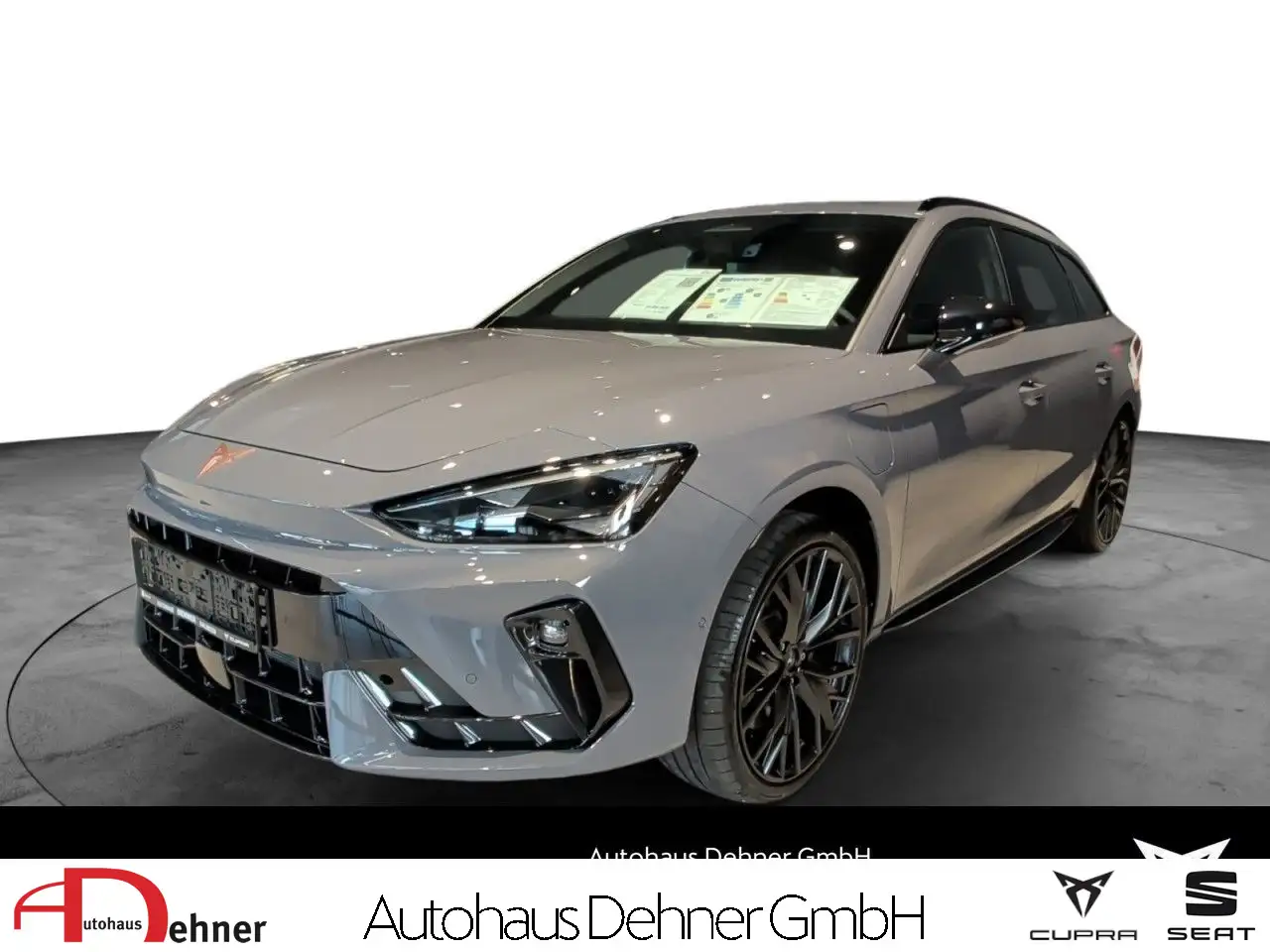 CUPRA Leon Sportstourer VZ Black Edition e-Hybrid DSG — photo 1 of 15