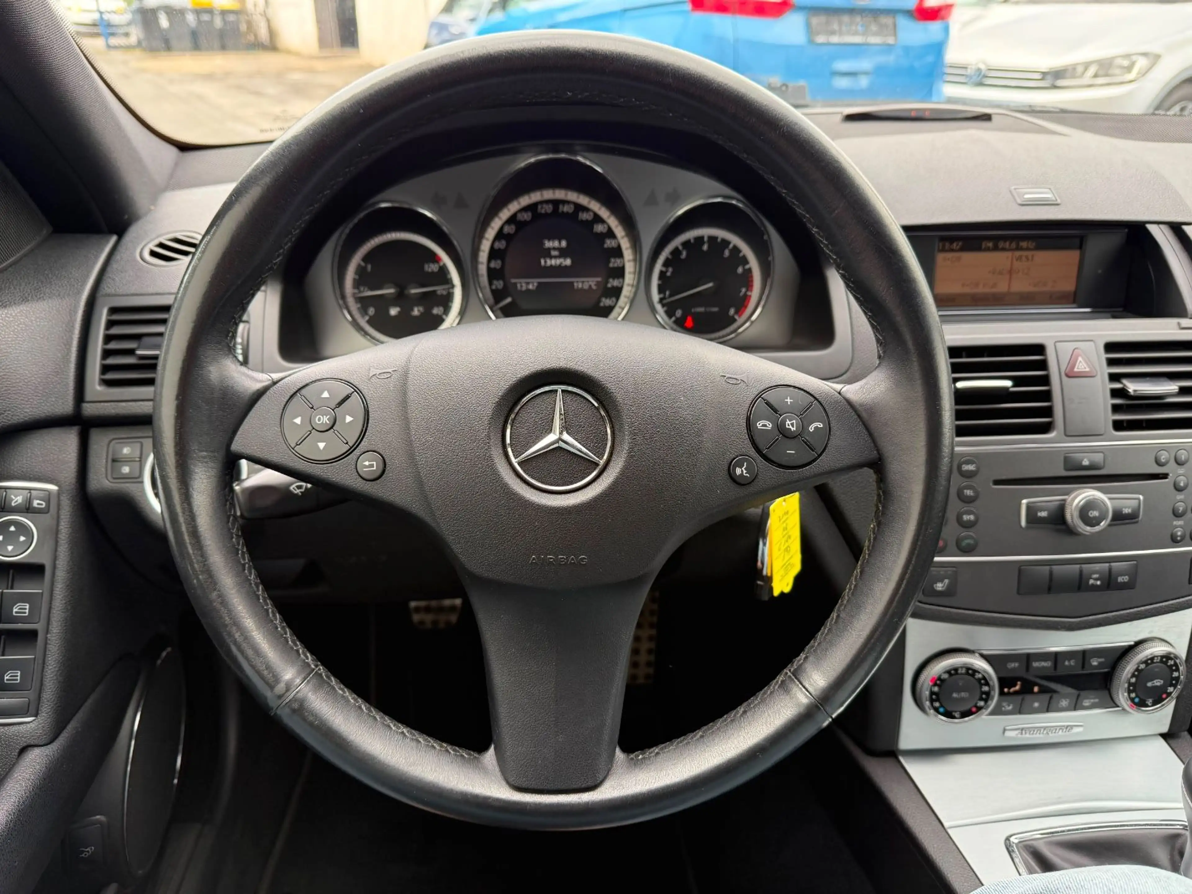 Mercedes-Benz C 180 CGI AMG BlueEfficiency 2.Hand*Leder*Garant — photo 17