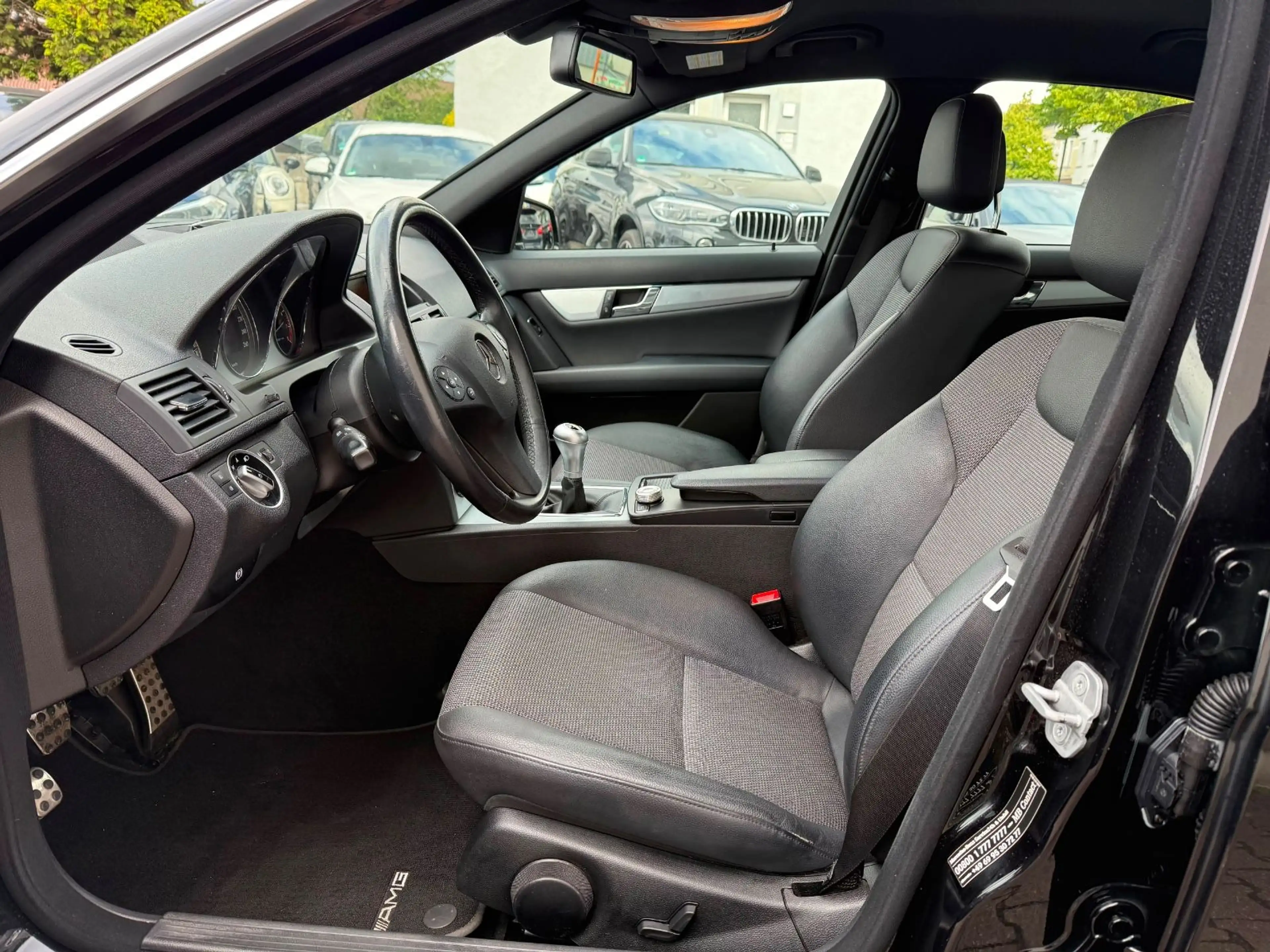 Mercedes-Benz C 180 CGI AMG BlueEfficiency 2.Hand*Leder*Garant — photo 9
