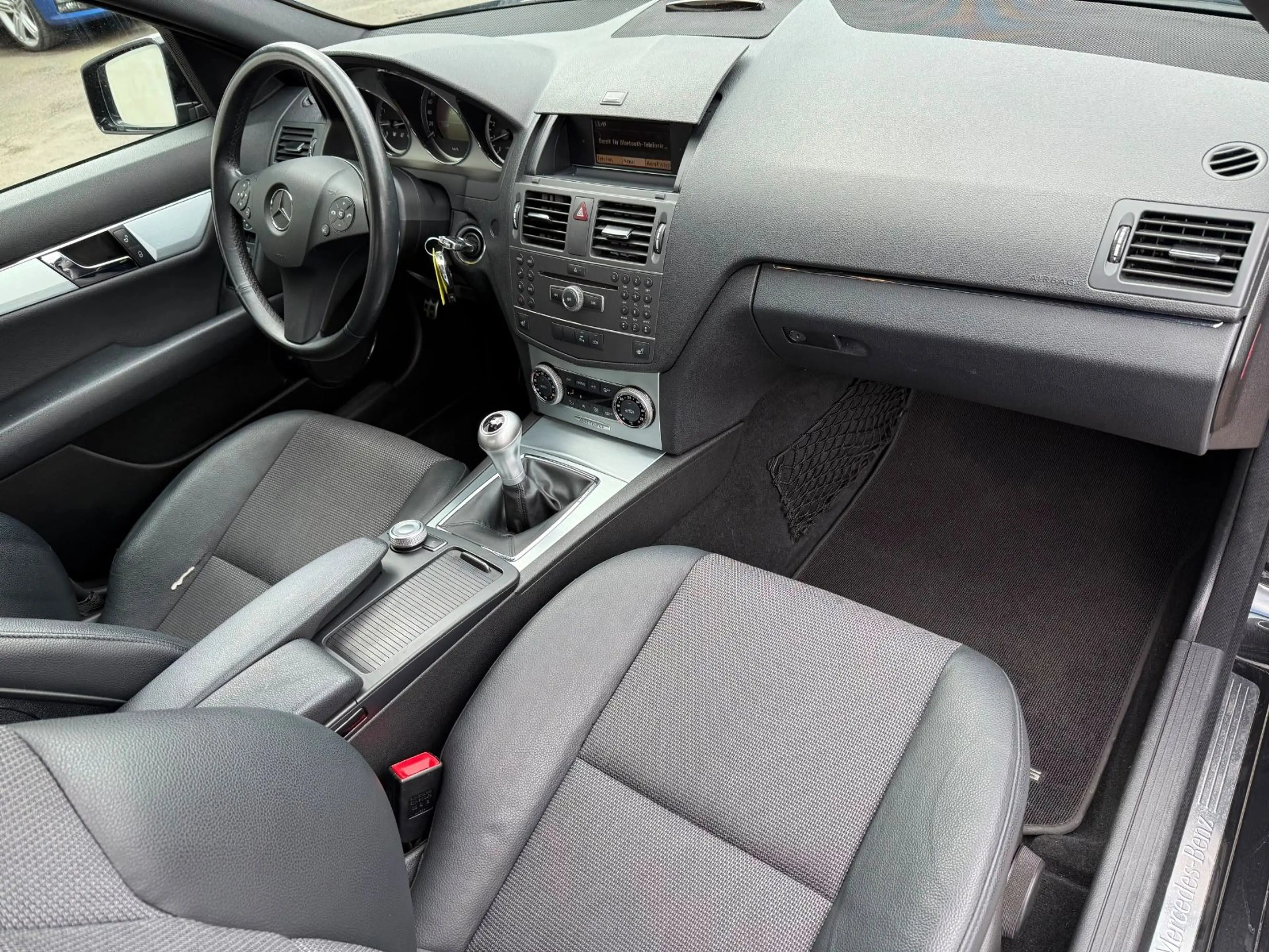Mercedes-Benz C 180 CGI AMG BlueEfficiency 2.Hand*Leder*Garant — photo 19