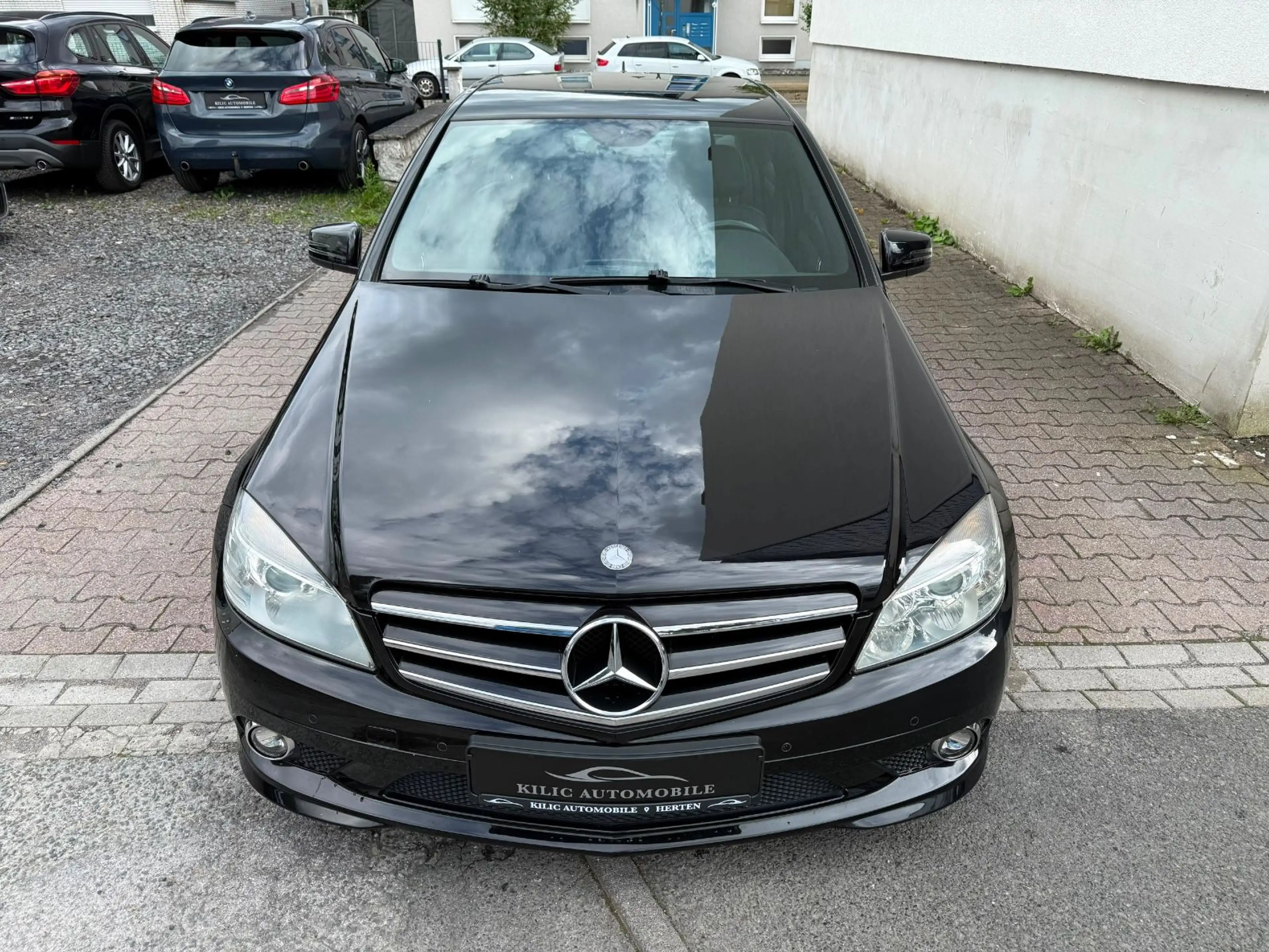 Mercedes-Benz C 180 CGI AMG BlueEfficiency 2.Hand*Leder*Garant — photo 3