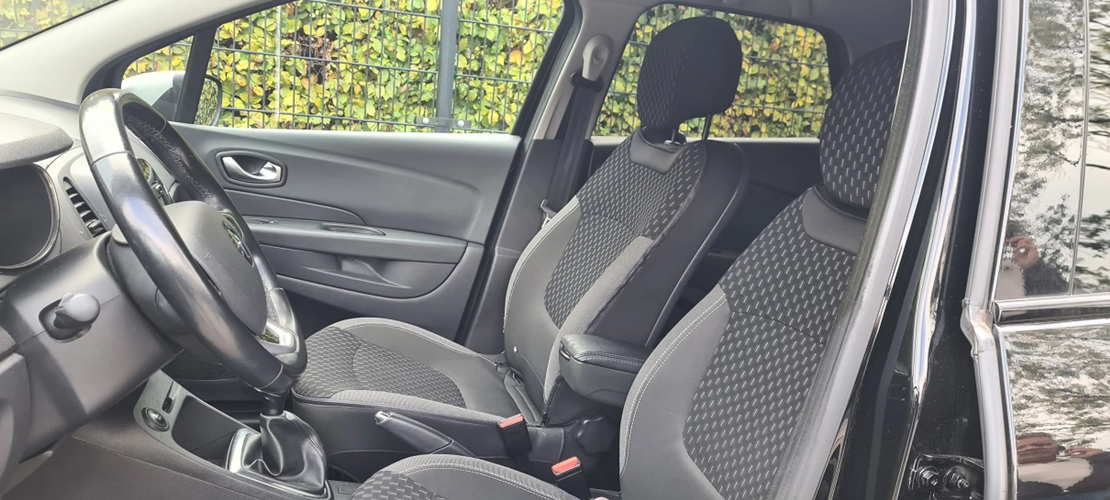 Renault Captur 0.9 TCe Intens ,Zeer nette auto !!! — photo 5