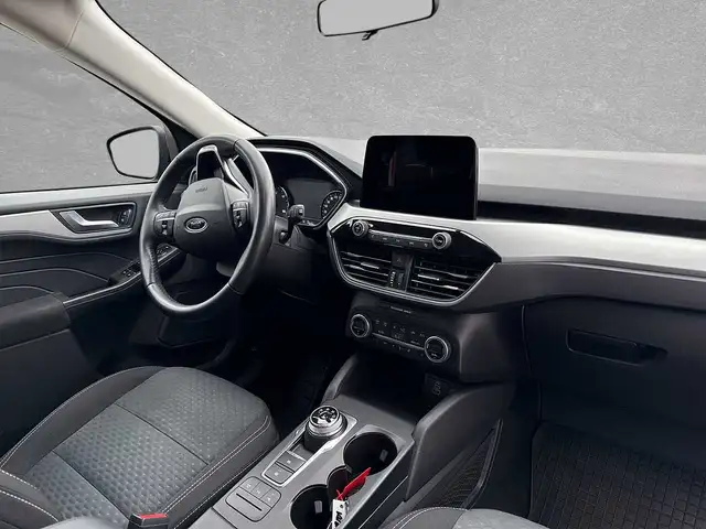 Ford Kuga view 4