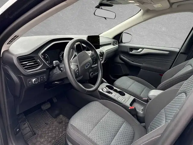 Ford Kuga view 5