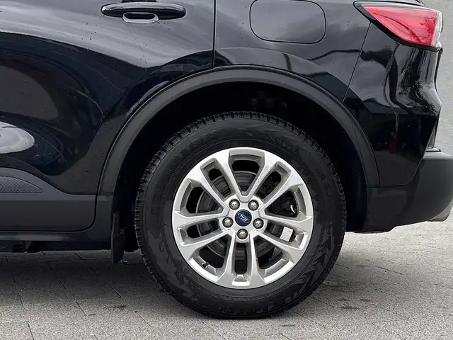 Ford Kuga view 9