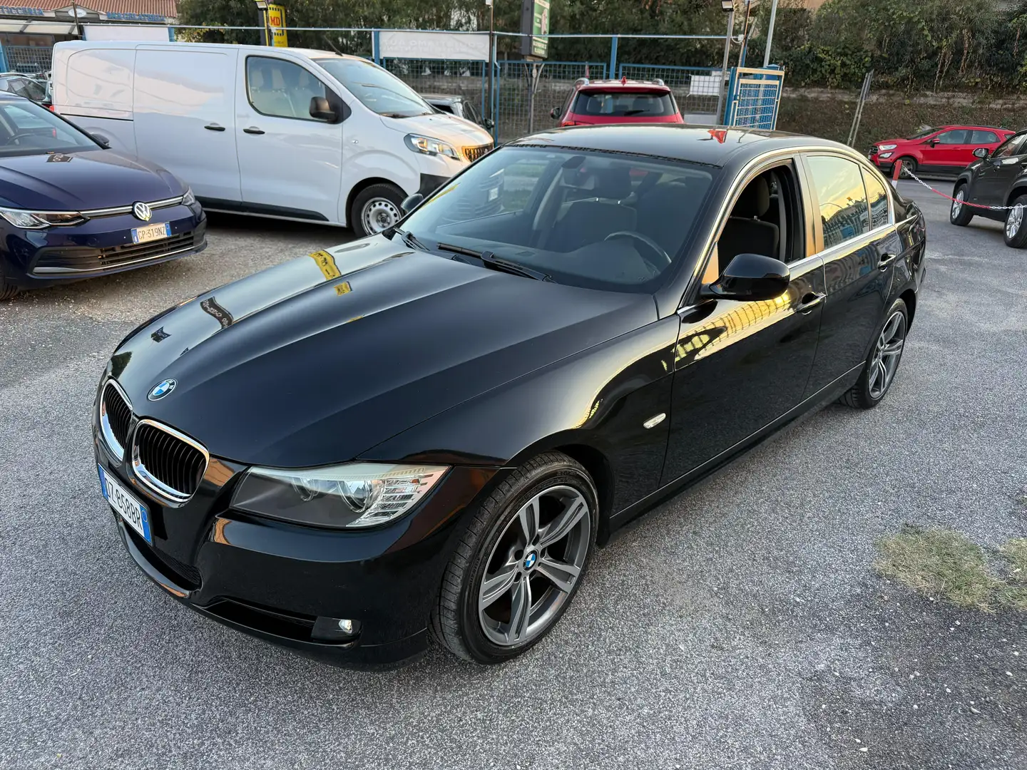 BMW 318 d 2.0 UNICO PROPRIETARIO **SOLI 126.000KM** Nero - 1