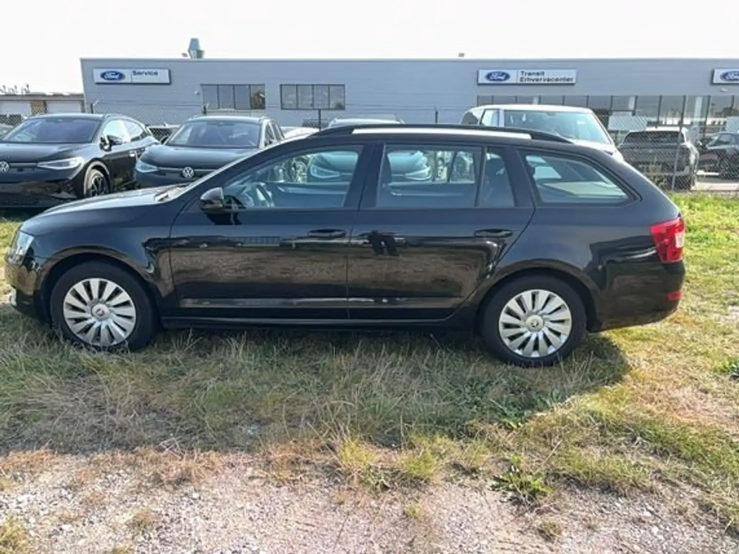 Skoda Octavia Octavia Combi 1.4 TSI Ambition Noir - 2
