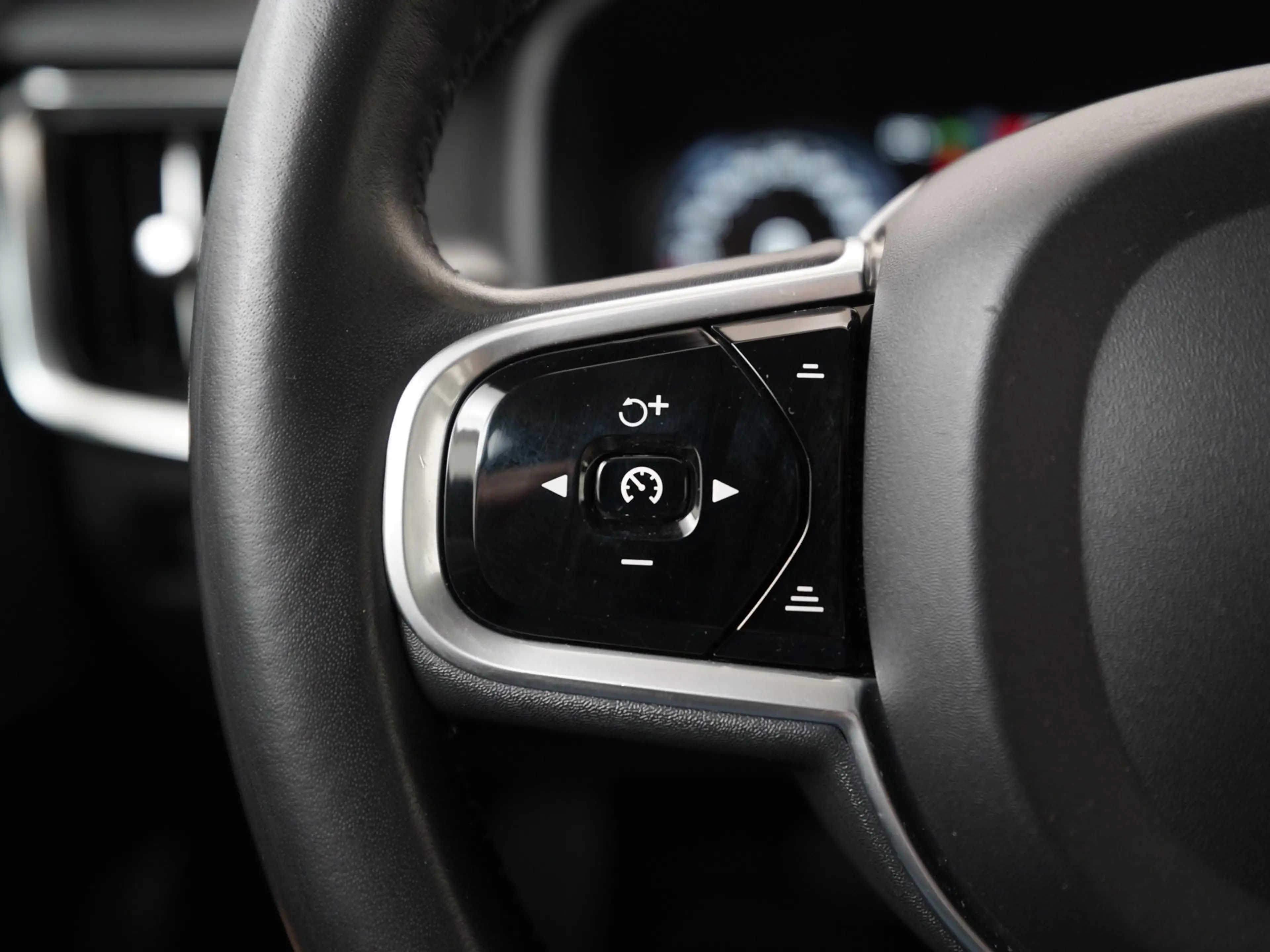 Volvo S90 2.0 T4 Momentum+ | Trekhaak | Leder | Carplay | St — photo 7