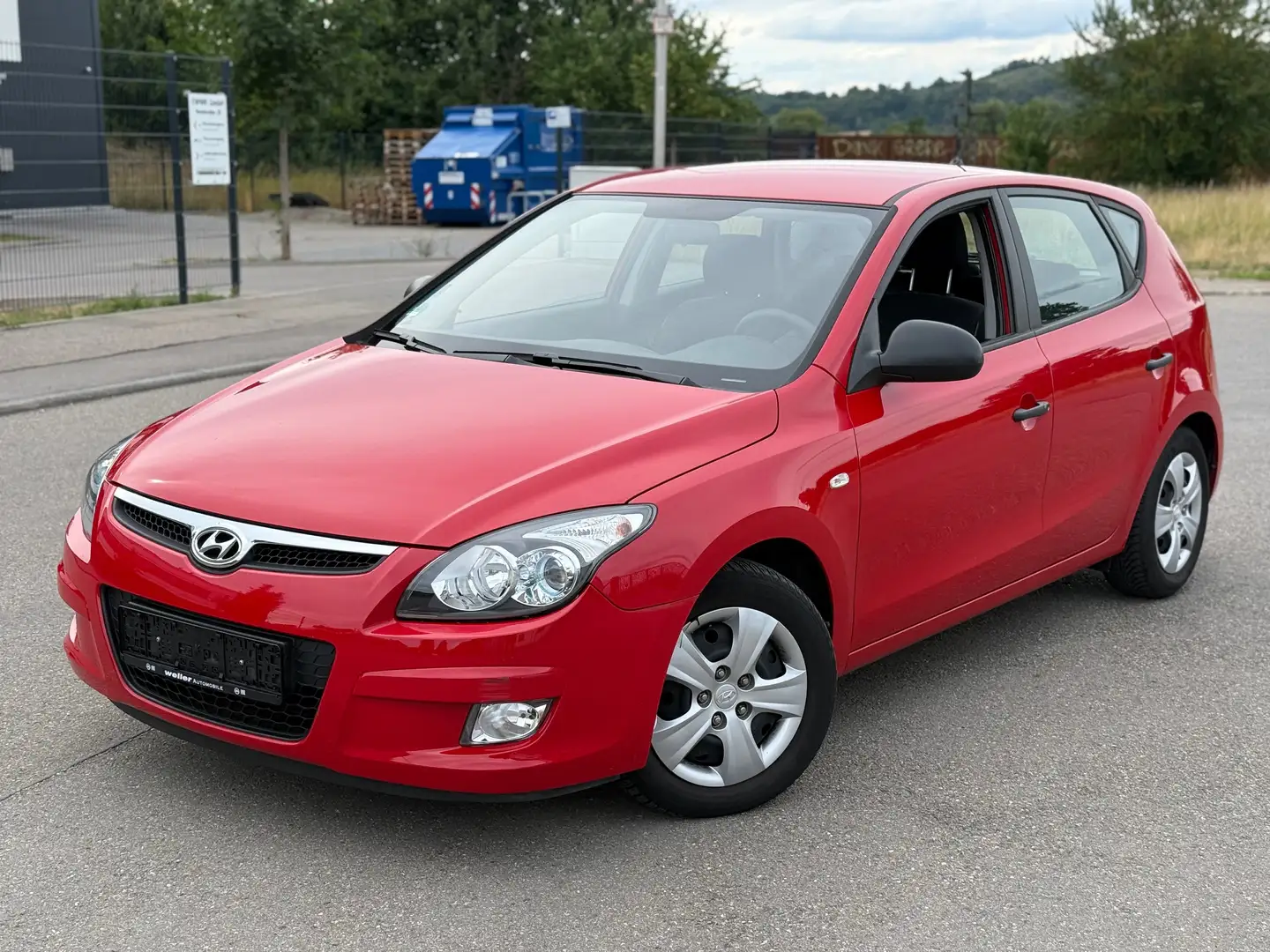 Hyundai i30 1.4 FIFA Edition Klima | Scheckheft | TÜV 07/2027 Rojo - 2