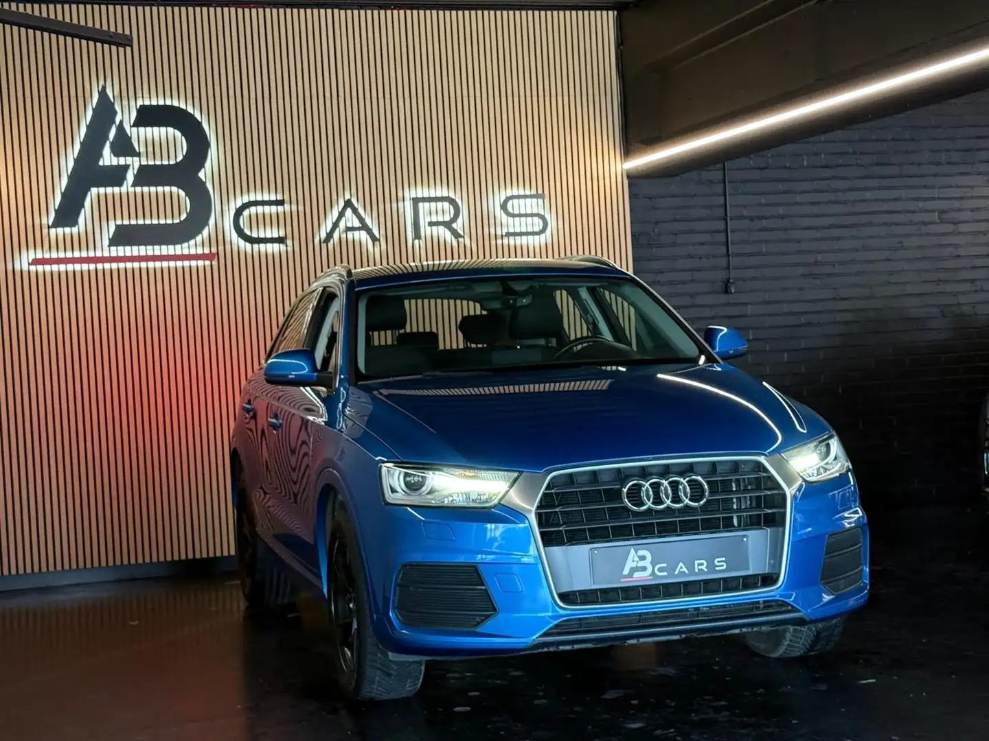 Audi Q3 2.0 TDi * GARANTIE 12 MOIS * 1ER PROP * 113MKM * Modrá - 2