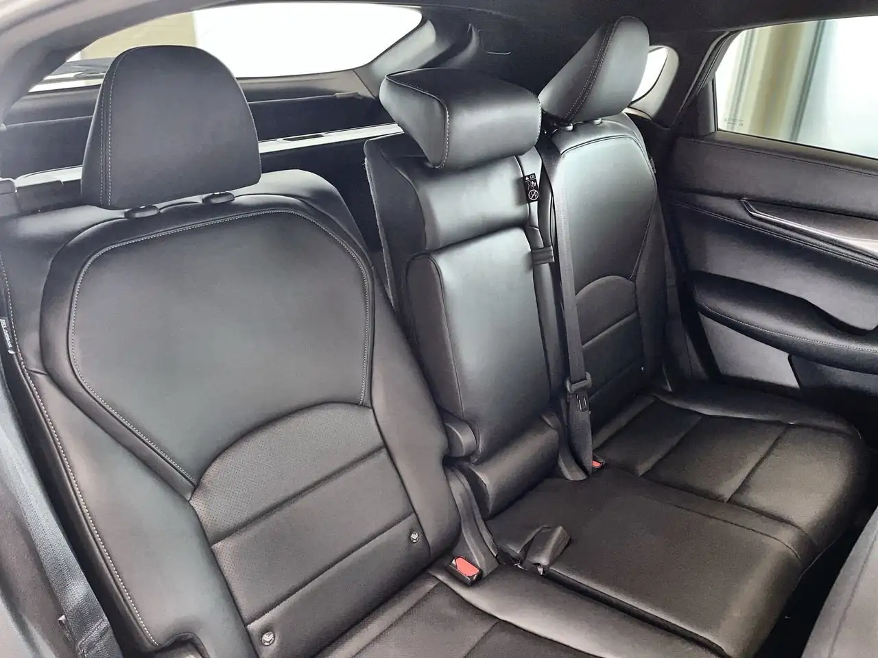 Infiniti QX55 снимка Infiniti QX55
