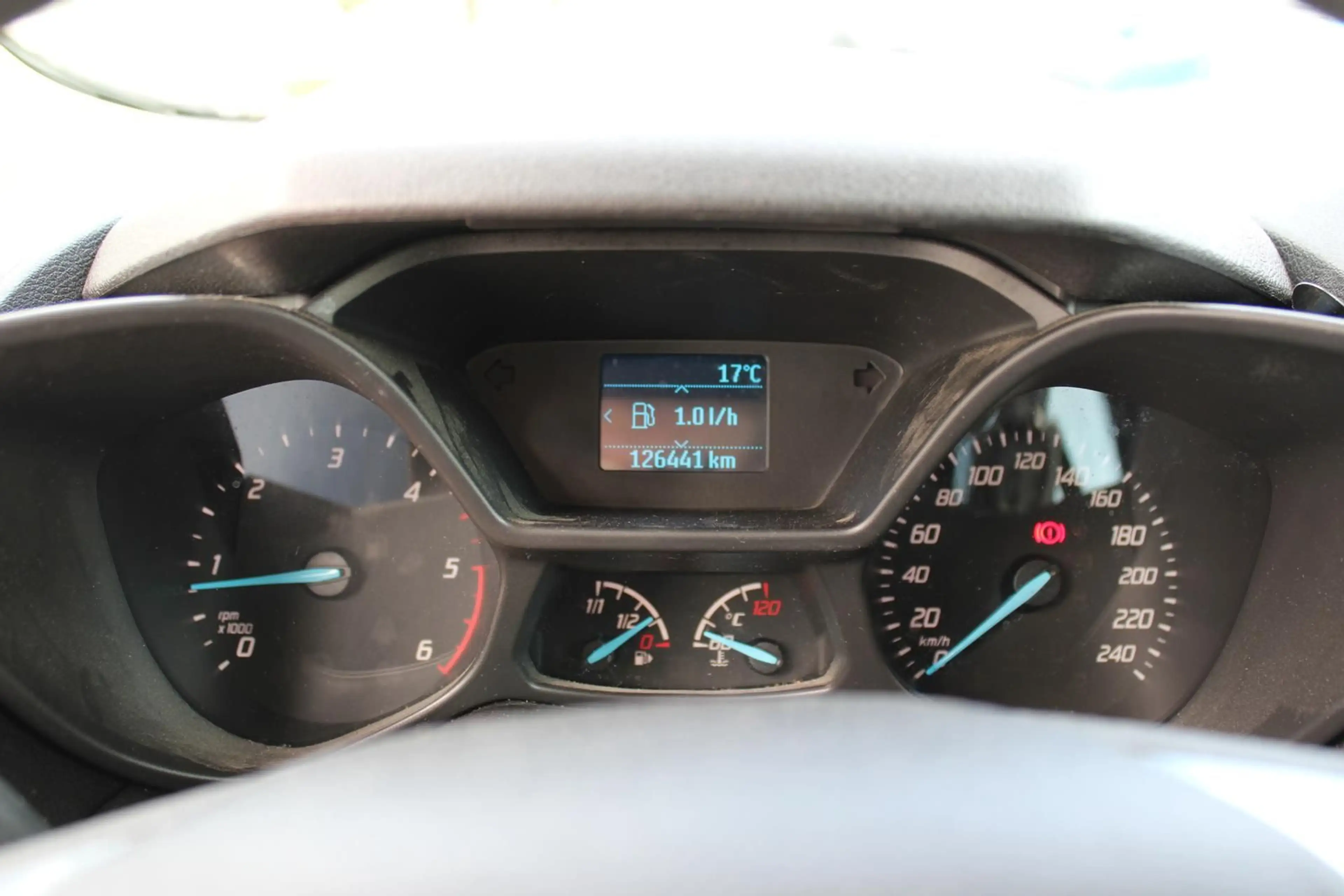 Ford Tourneo Connect 1.5 TDCi AHK Sitz/Scheiben Heiz. — photo 15