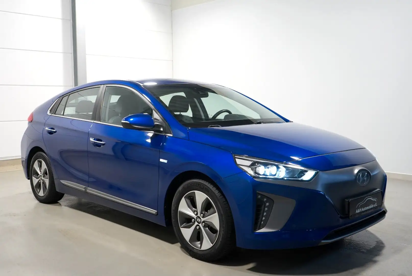 Hyundai IONIQ Prem. Elektro *ACC*LED*KAM*HIFI*LEDER*1.HD Blau - 2