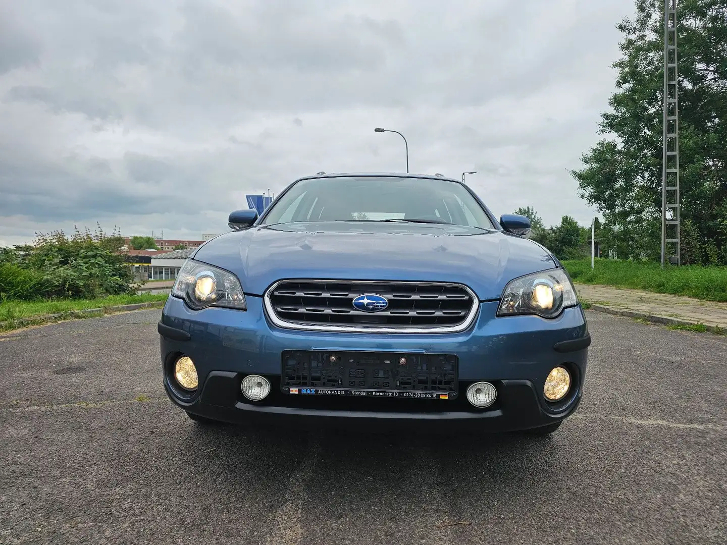 Subaru Legacy Kombi/ Outback 2.5 Outback Blau - 1