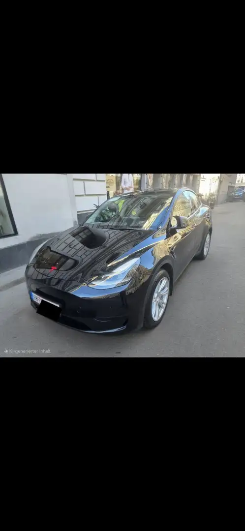Tesla Model Y 62kWh Base Schwarz - 2