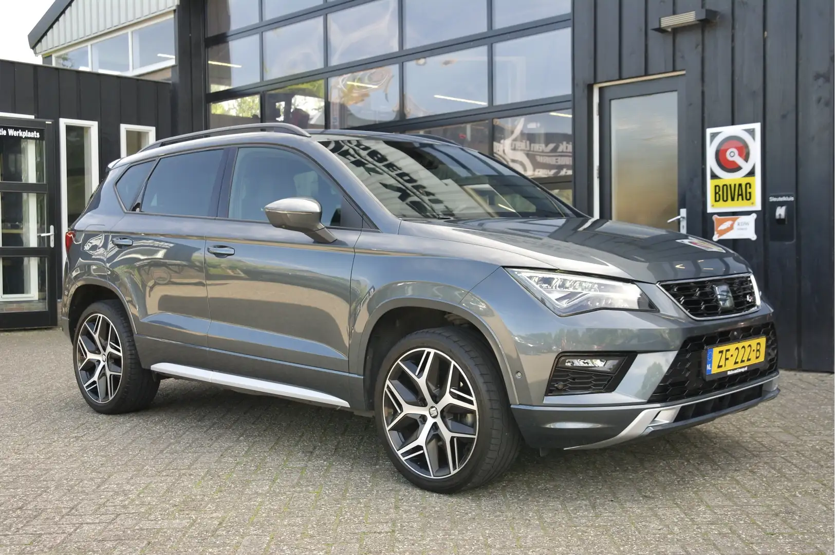SEAT Ateca 1.5 TSI FR Business Intense Automaat | NL-Auto | V Gris - 1