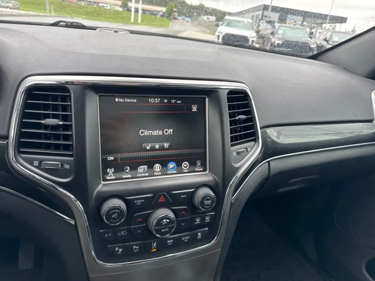 Jeep Grand Cherokee photo Jeep Grand Cherokee