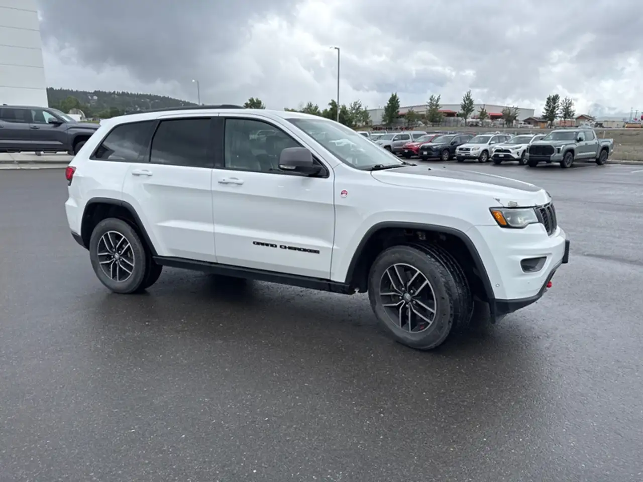 Jeep Grand Cherokee photo Jeep Grand Cherokee