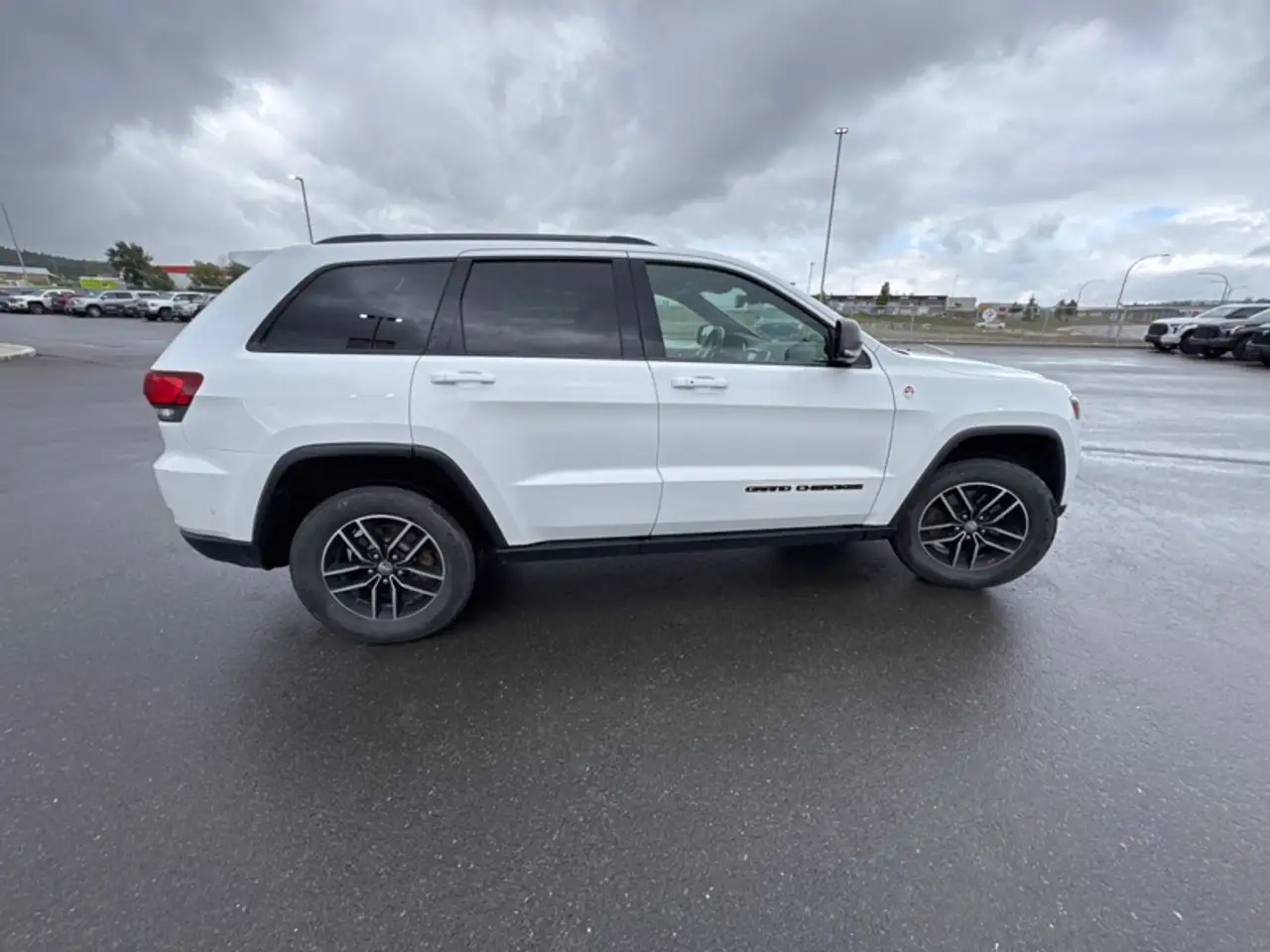 Jeep Grand Cherokee photo Jeep Grand Cherokee