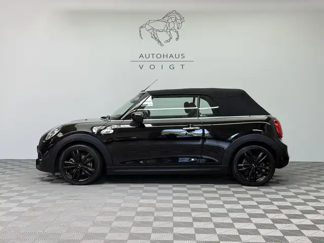 Mini Cooper Cooper view 2