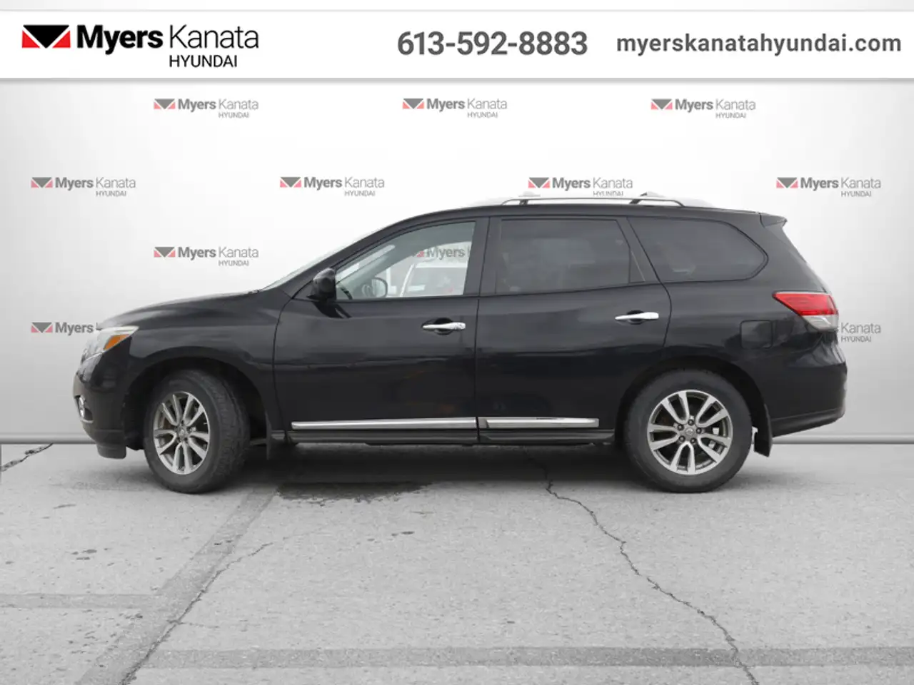 Nissan Pathfinder снимка Nissan Pathfinder