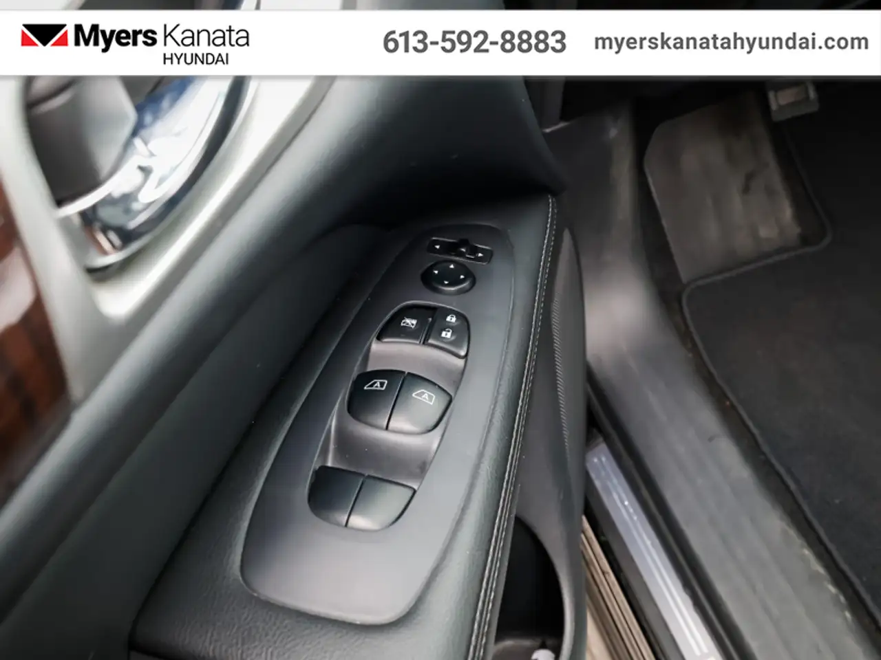 Nissan Pathfinder снимка Nissan Pathfinder