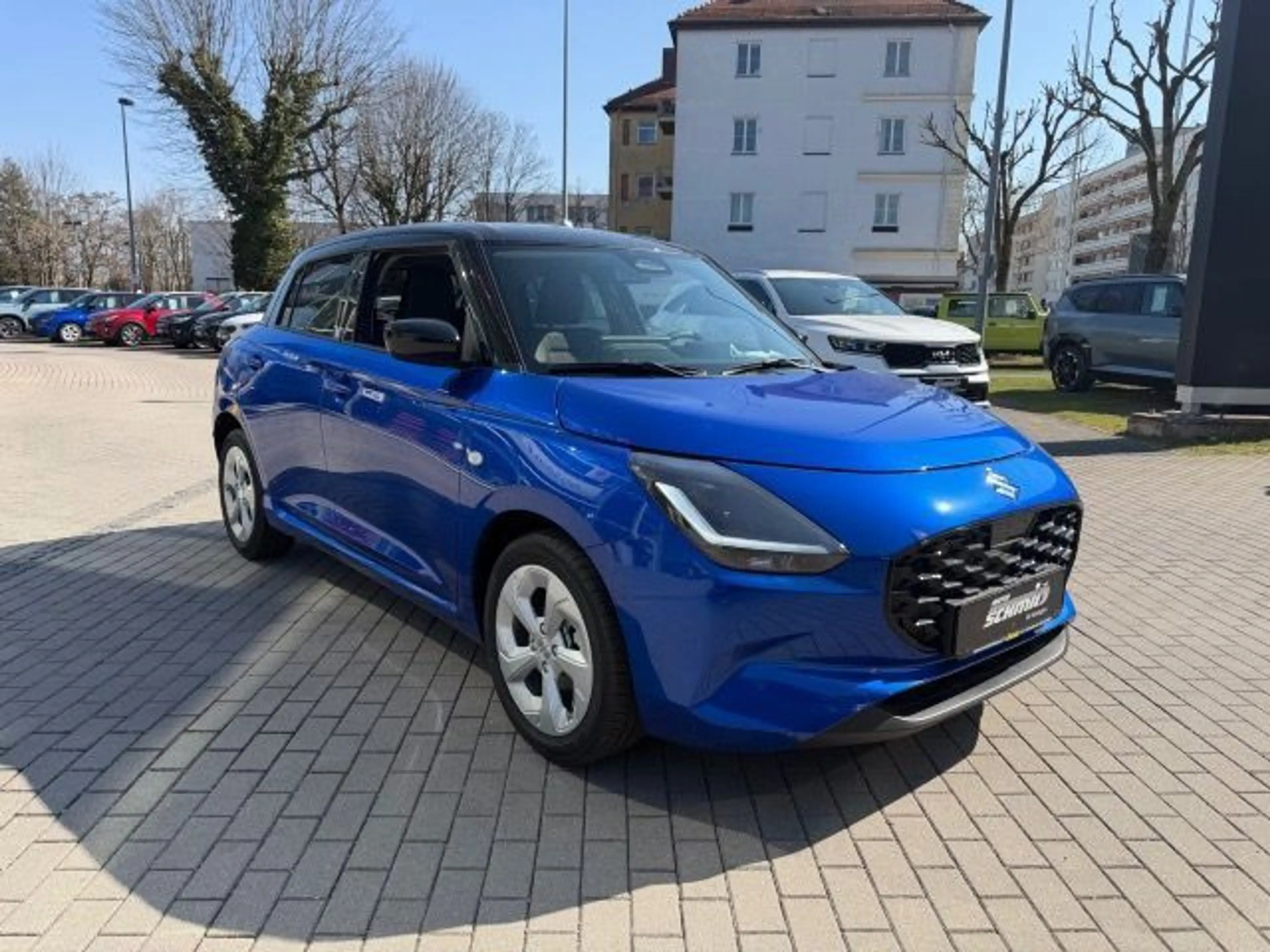 Suzuki Swift SWIFT 1.2 DUALJET HYBRID 5-GANG COMFORT — photo 4