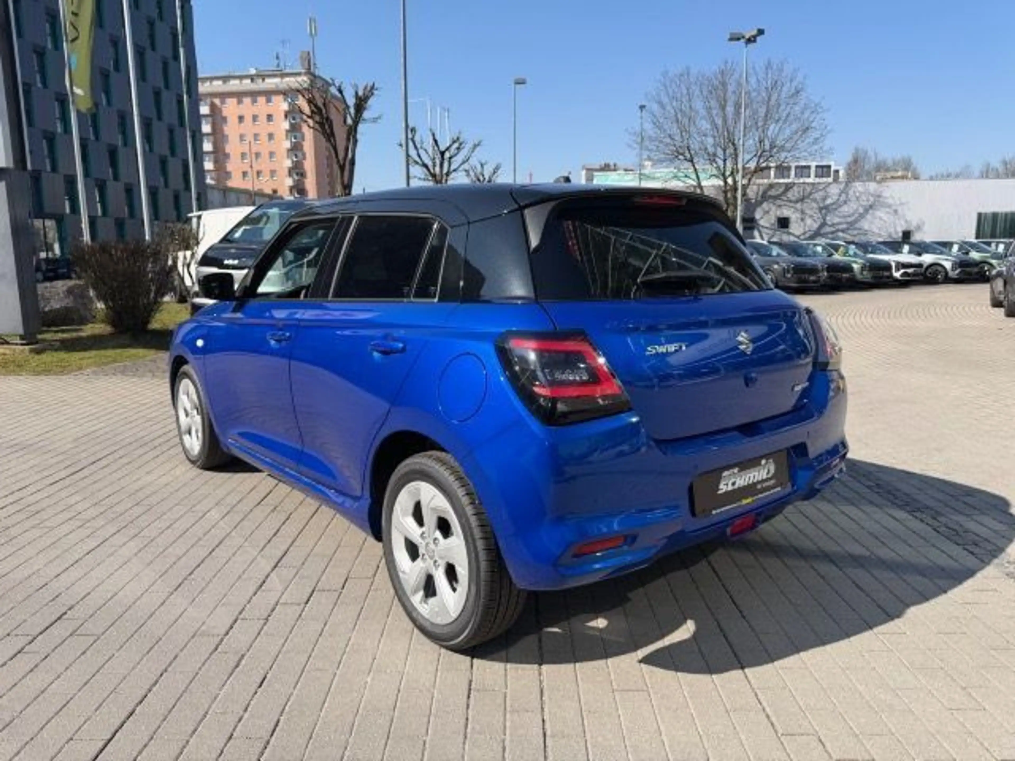 Suzuki Swift SWIFT 1.2 DUALJET HYBRID 5-GANG COMFORT — photo 9