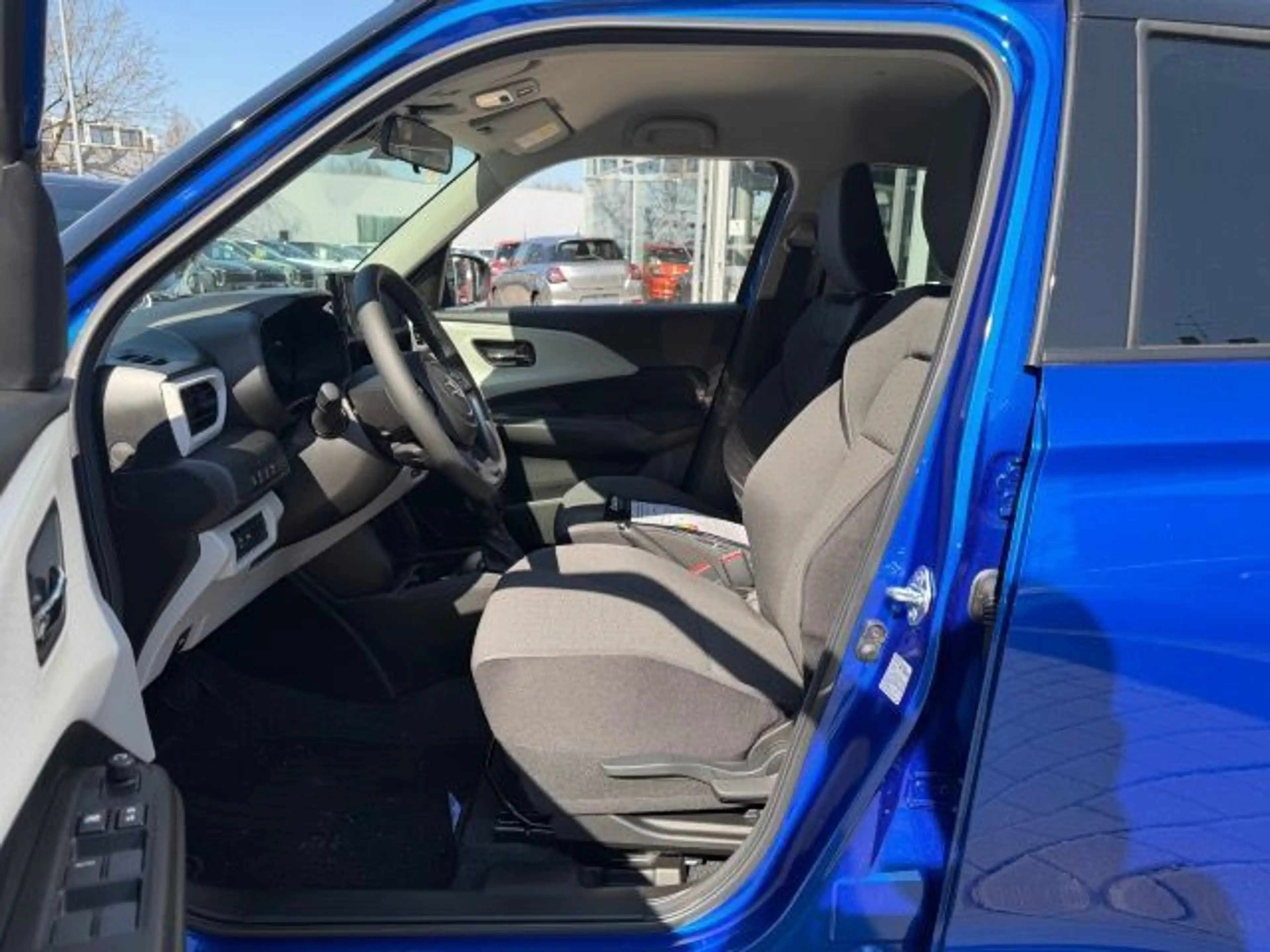 Suzuki Swift SWIFT 1.2 DUALJET HYBRID 5-GANG COMFORT — photo 14