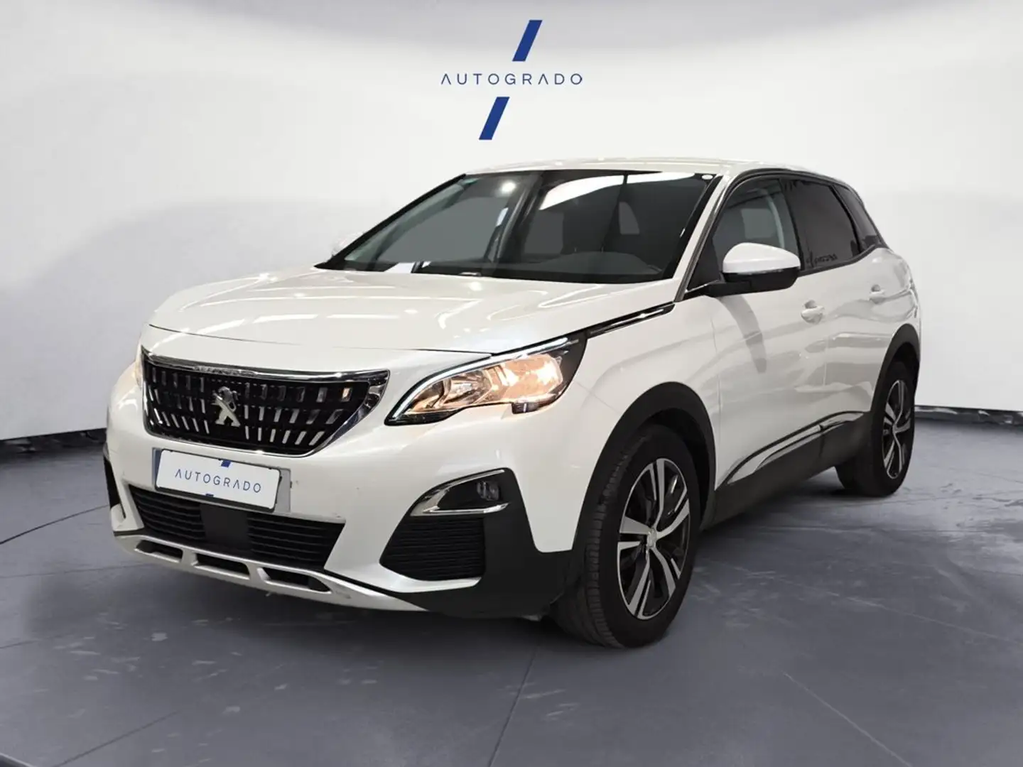 Peugeot 3008 1.2 PureTech 96KW S&S Allure EAT8 Weiß - 1
