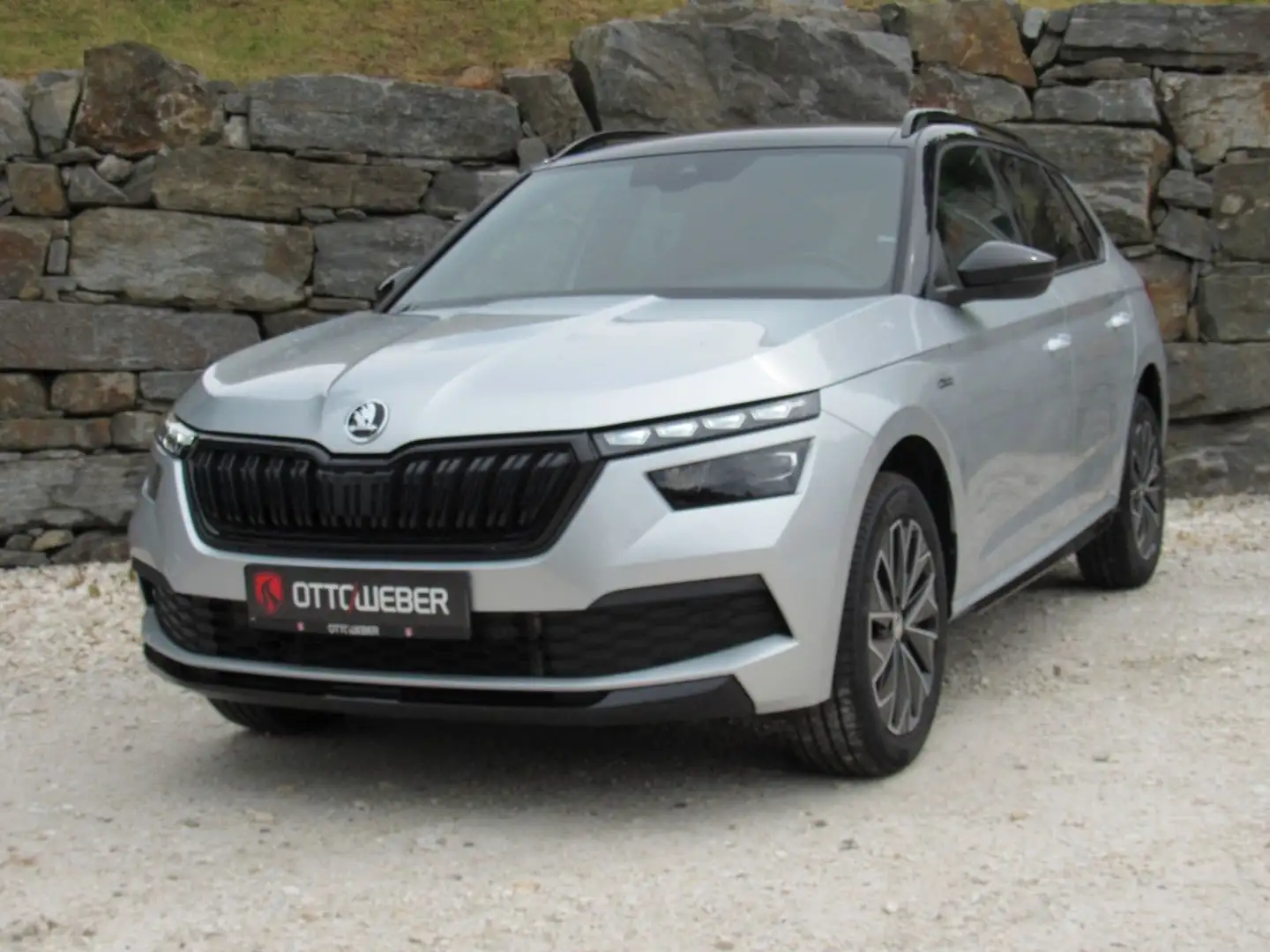 Skoda Kamiq 1.0 TSI DSG 81kW MONTE CARLO ACC LED Silber - 2