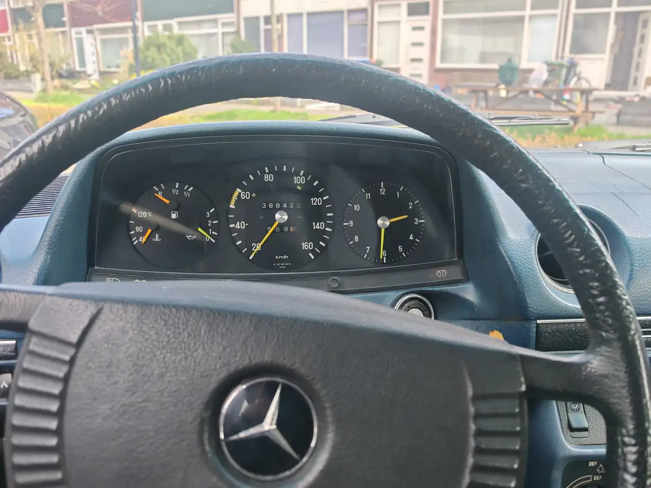 Mercedes-Benz 240, foto 4