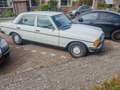 Mercedes-Benz 240 Mercedes-Benz 240 Weiß - thumbnail 2