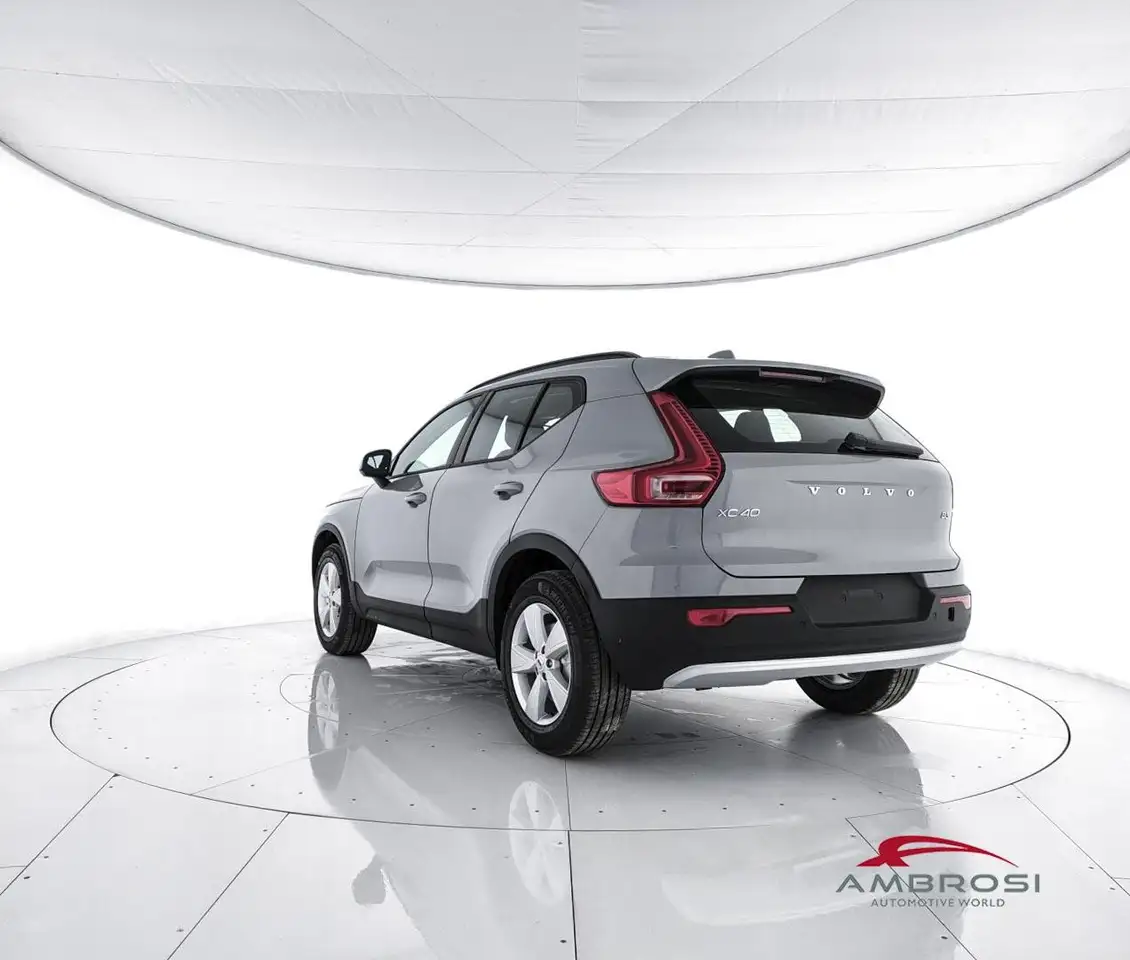 Volvo XC40 2026