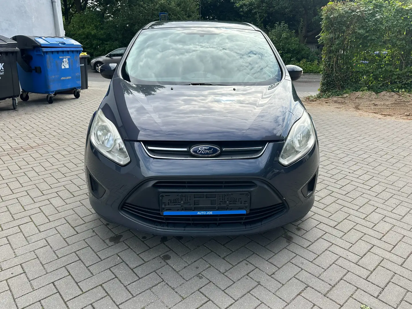 Ford Grand C-Max Trend / 7 Sitze / Tüv Neu / Klima / Navi Grey - 2