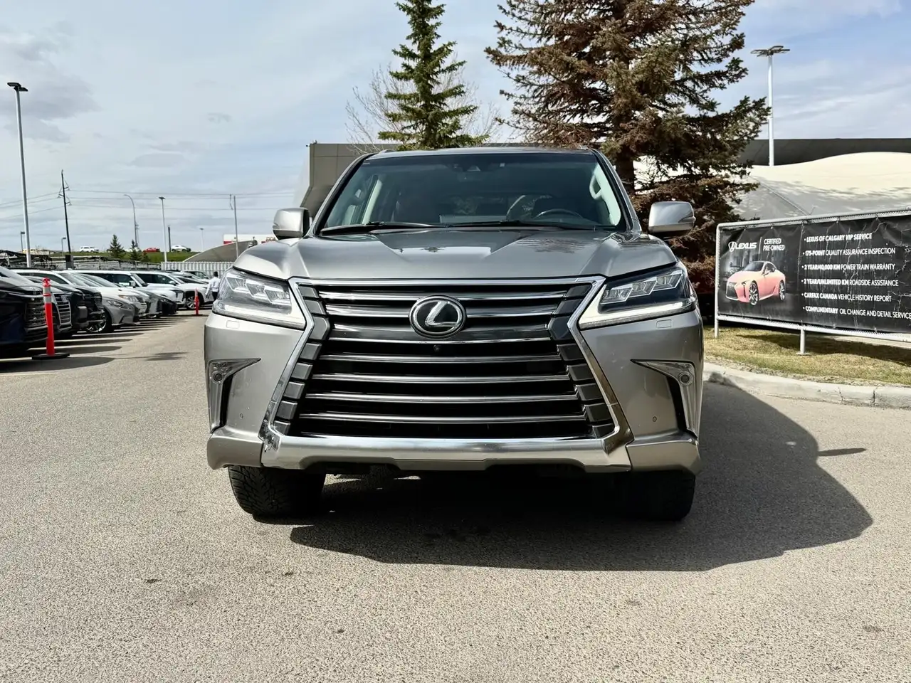 Lexus LX fotografie Lexus LX