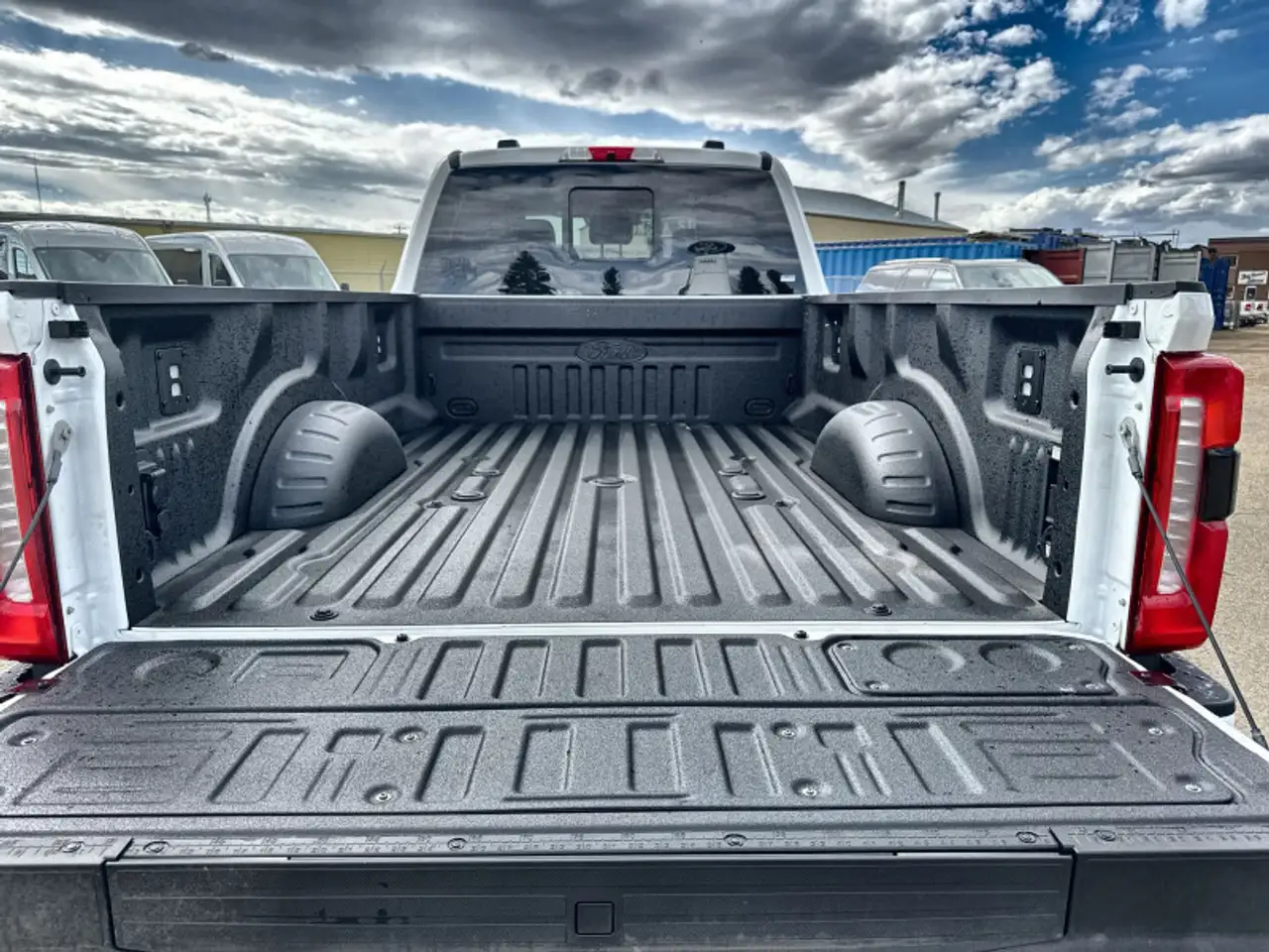 Ford F 350 снимка Ford F 350