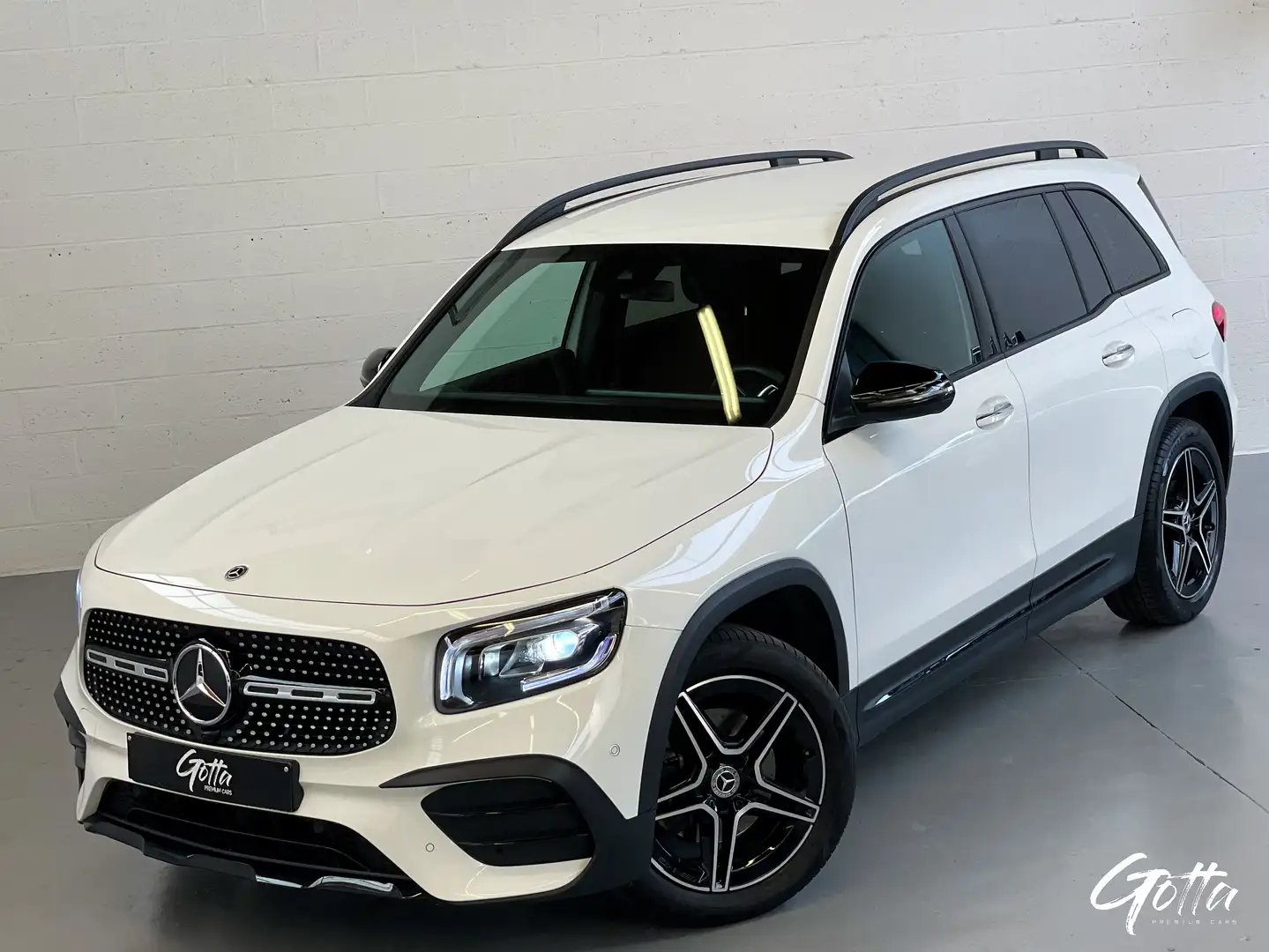 Mercedes-Benz GLB 200 d150CH*AMG/PACK NIGHT/AMBIENT LIGHT/S.CHAUFFANTS Blanc - 1