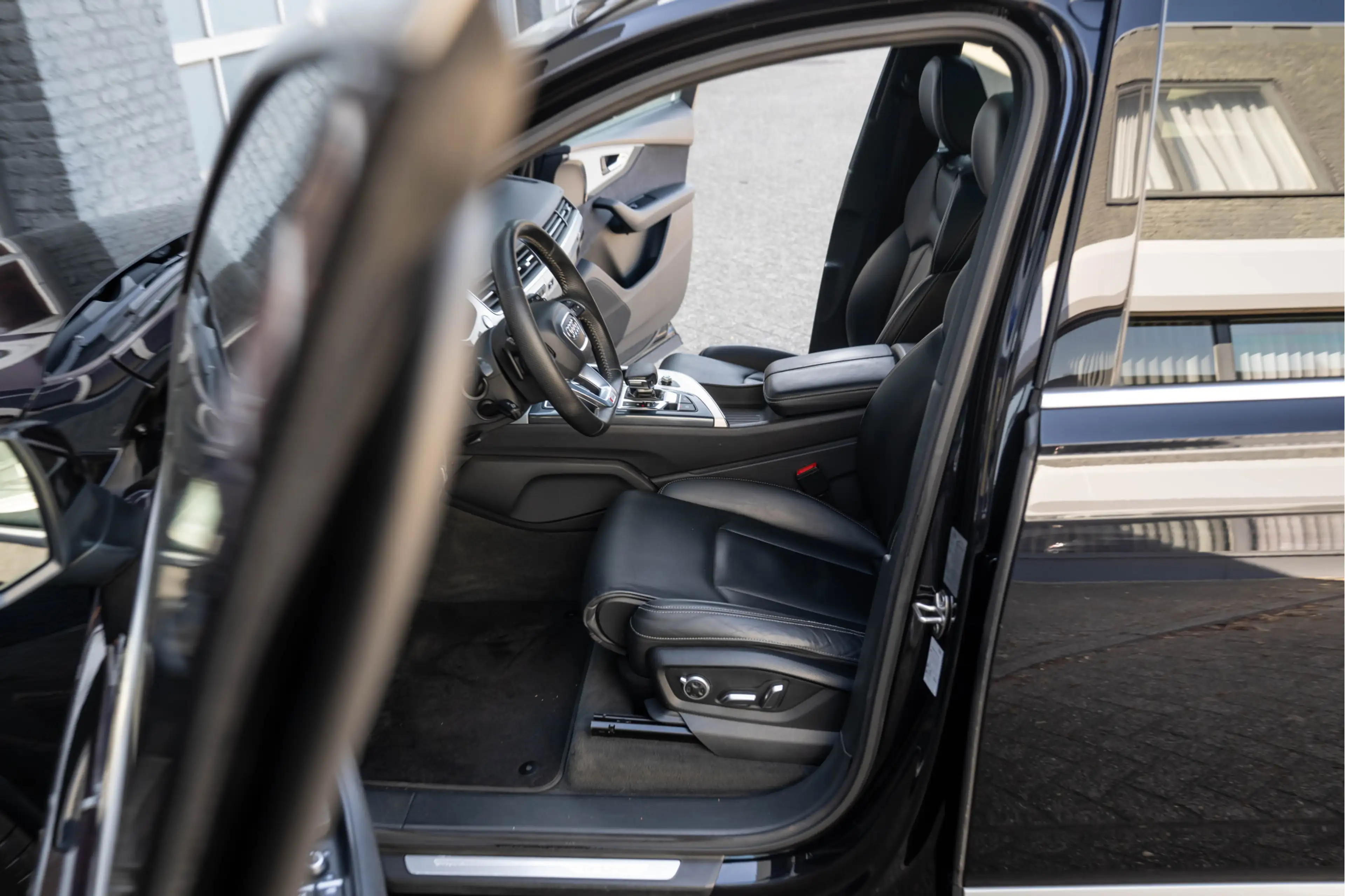 Audi Q7 e-tron 3.0 TDI quattro Sport Pano, Luchtvering, Sport-Sea — photo 19