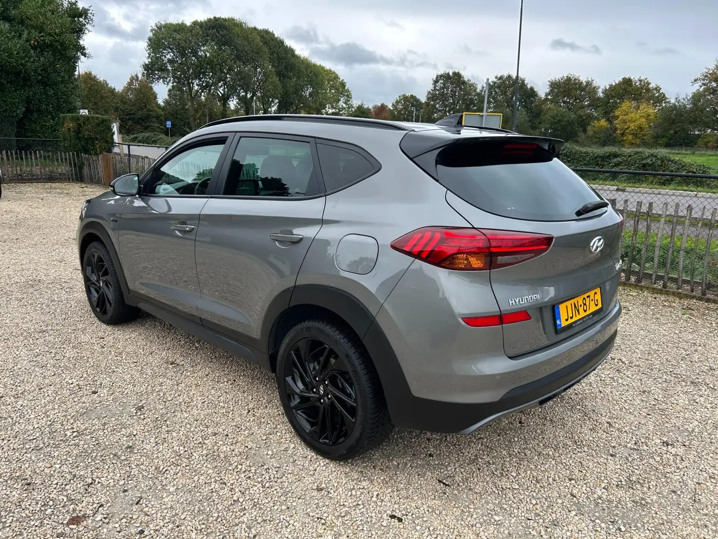 Hyundai TUCSON 1.6 T-GDI 177 pk N-Line AUTOMAAT. Gris - 2