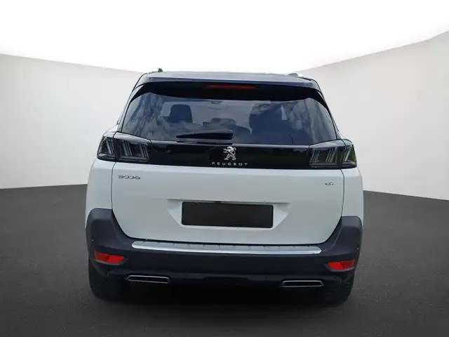 Peugeot 5008 view 3