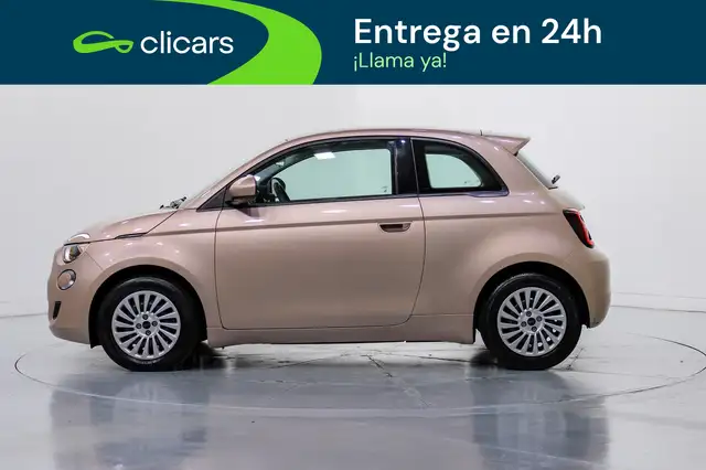 Fiat 500e view 8